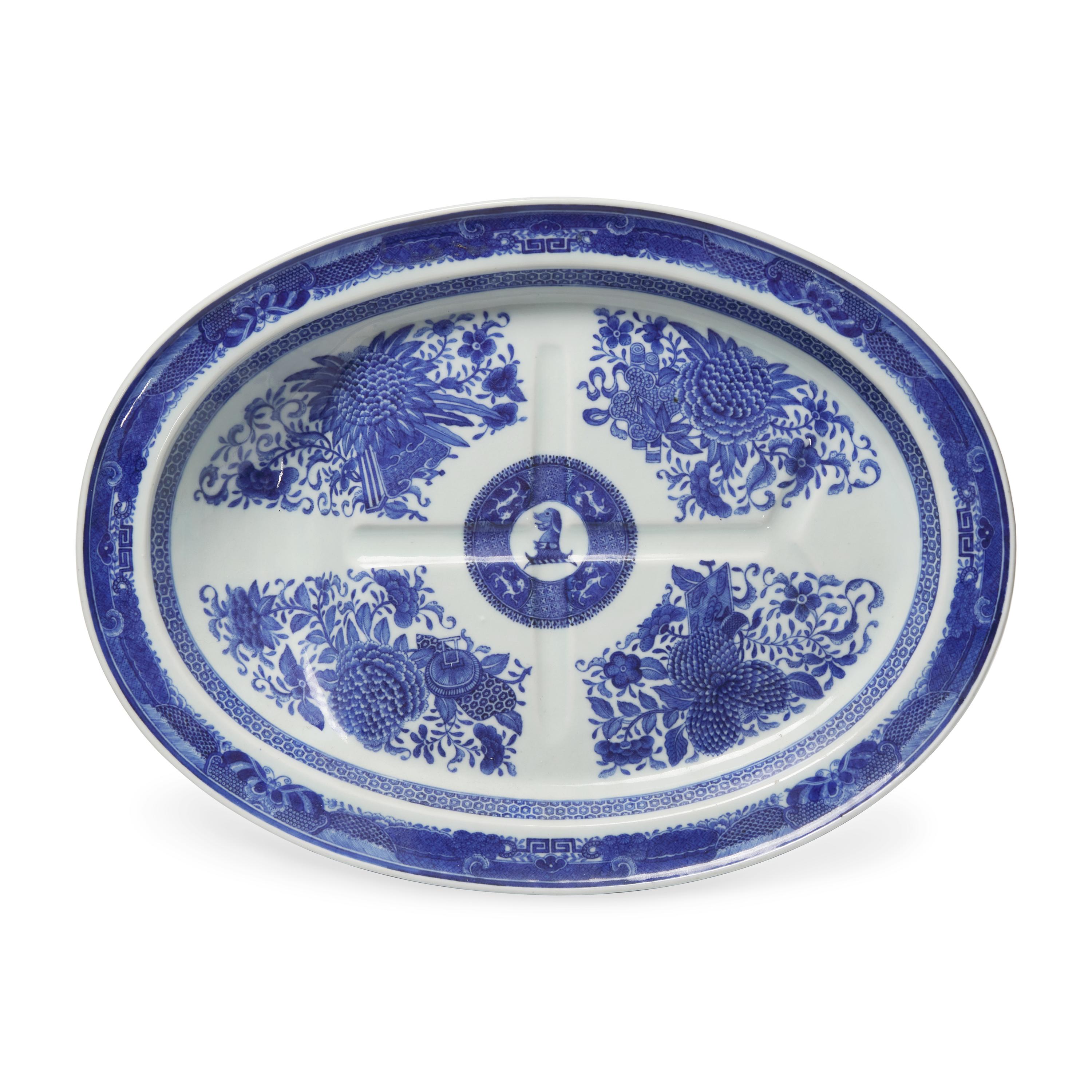 A Chinese Export Porcelain Blue Fitzhugh Meat Platter Bearing the Arms of Alexander