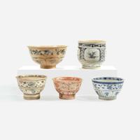 Group of five Vietnamese bowls and vessels Le dynasty 15th/16th century