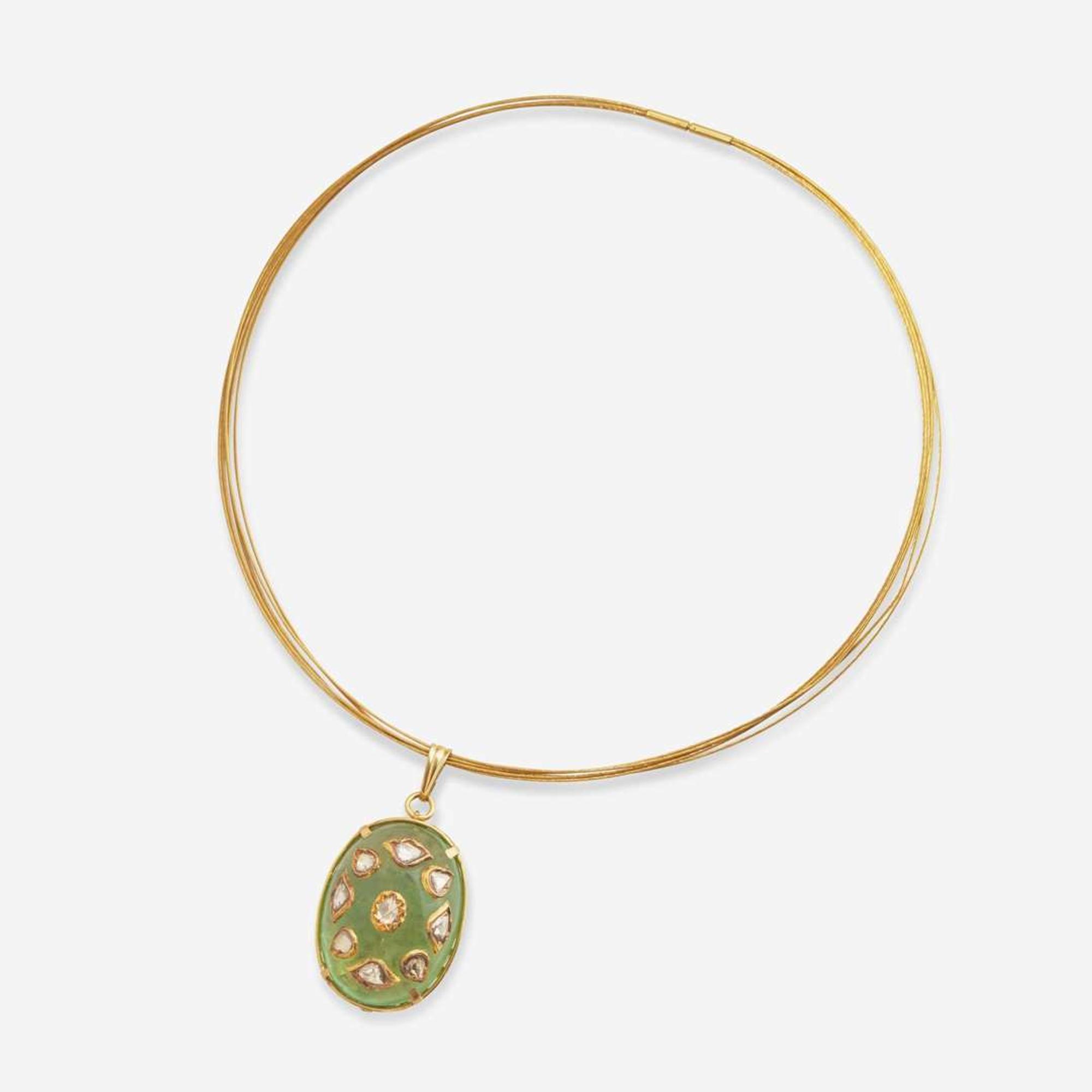 An 18K Yellow Gold, Emerald, and Polki Diamond Necklace