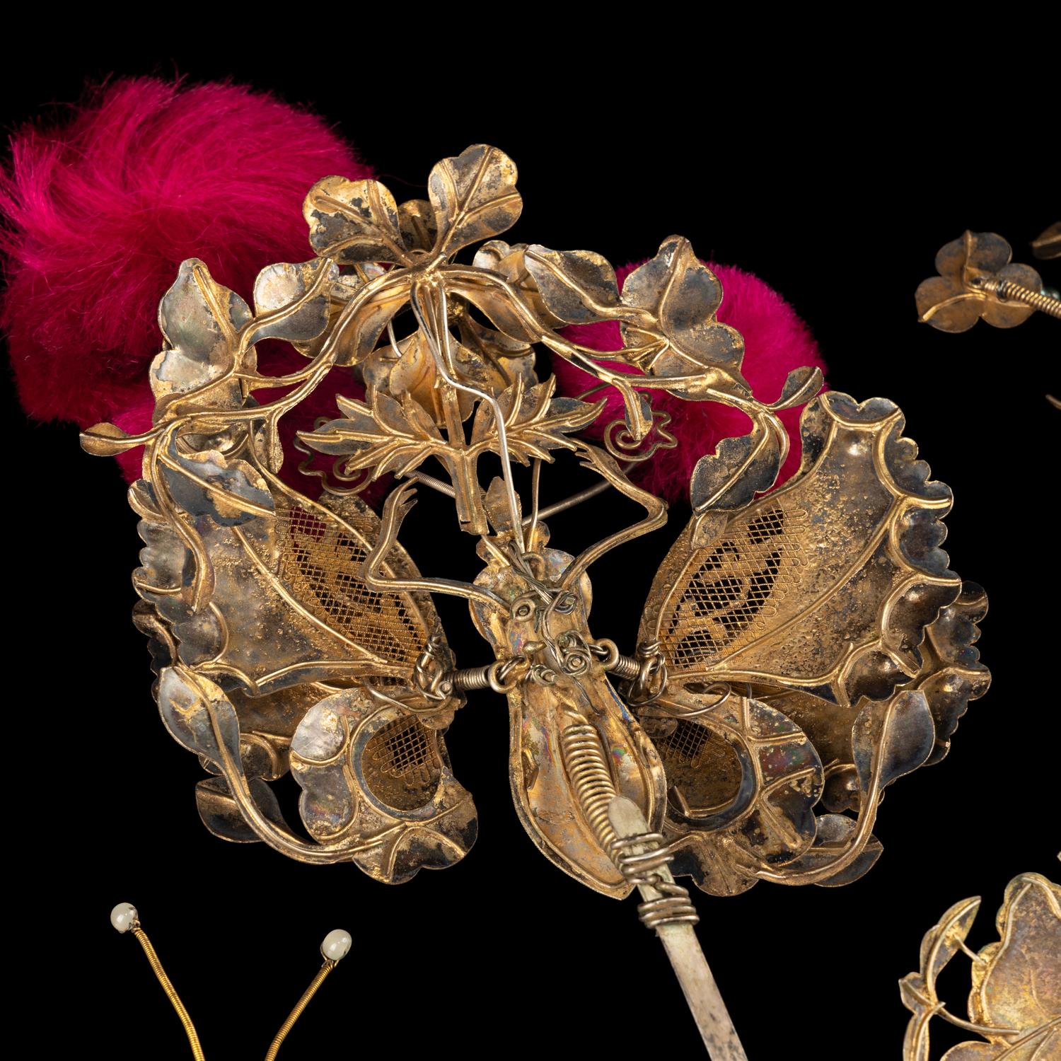 Twelve Chinese Kingfisher Feather Embellished Hair Ornaments, 19th Century — 清晚期 銅胎點翠髮飾十二件