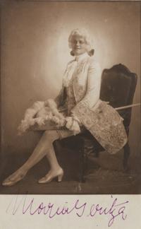 A Group of 5 Signed Photographs or Photographic Postcards of Opera Singers from the 1920s