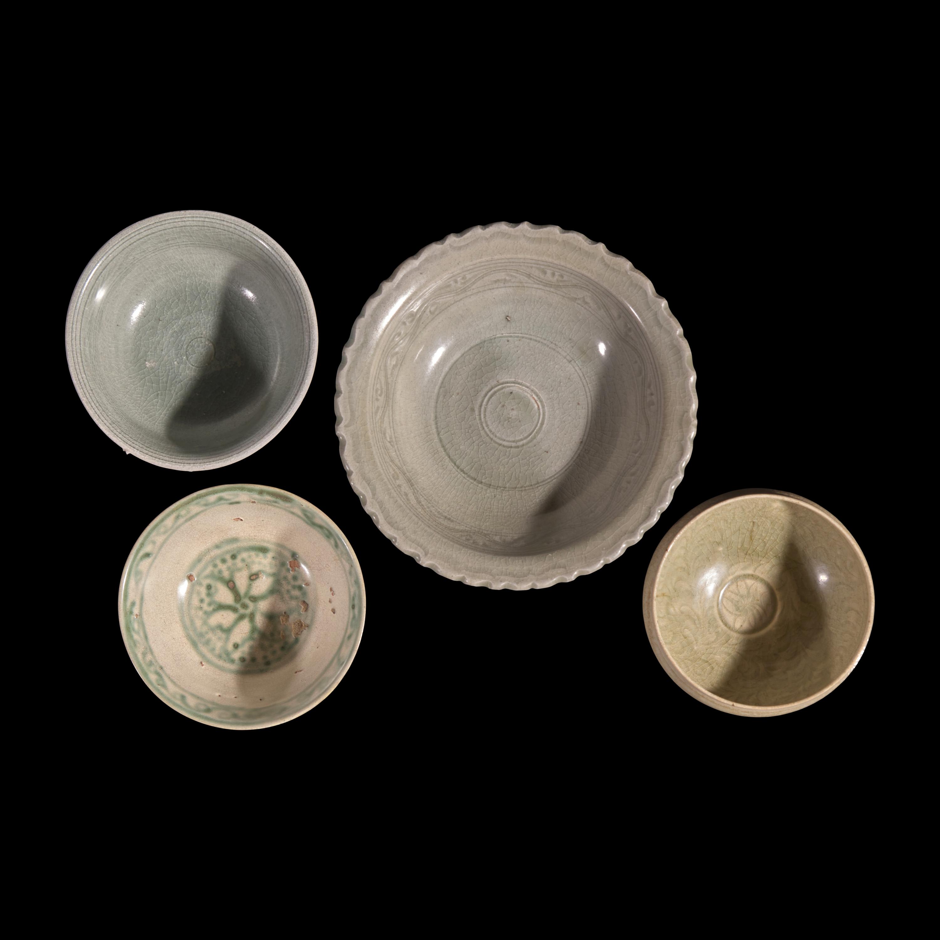 Six Vietnamese, Burmese, and Thai Ceramic Wares, 13th-16th Century and Later — 十三-十六世紀及更晚 越南、緬甸及泰國瓷一組六件