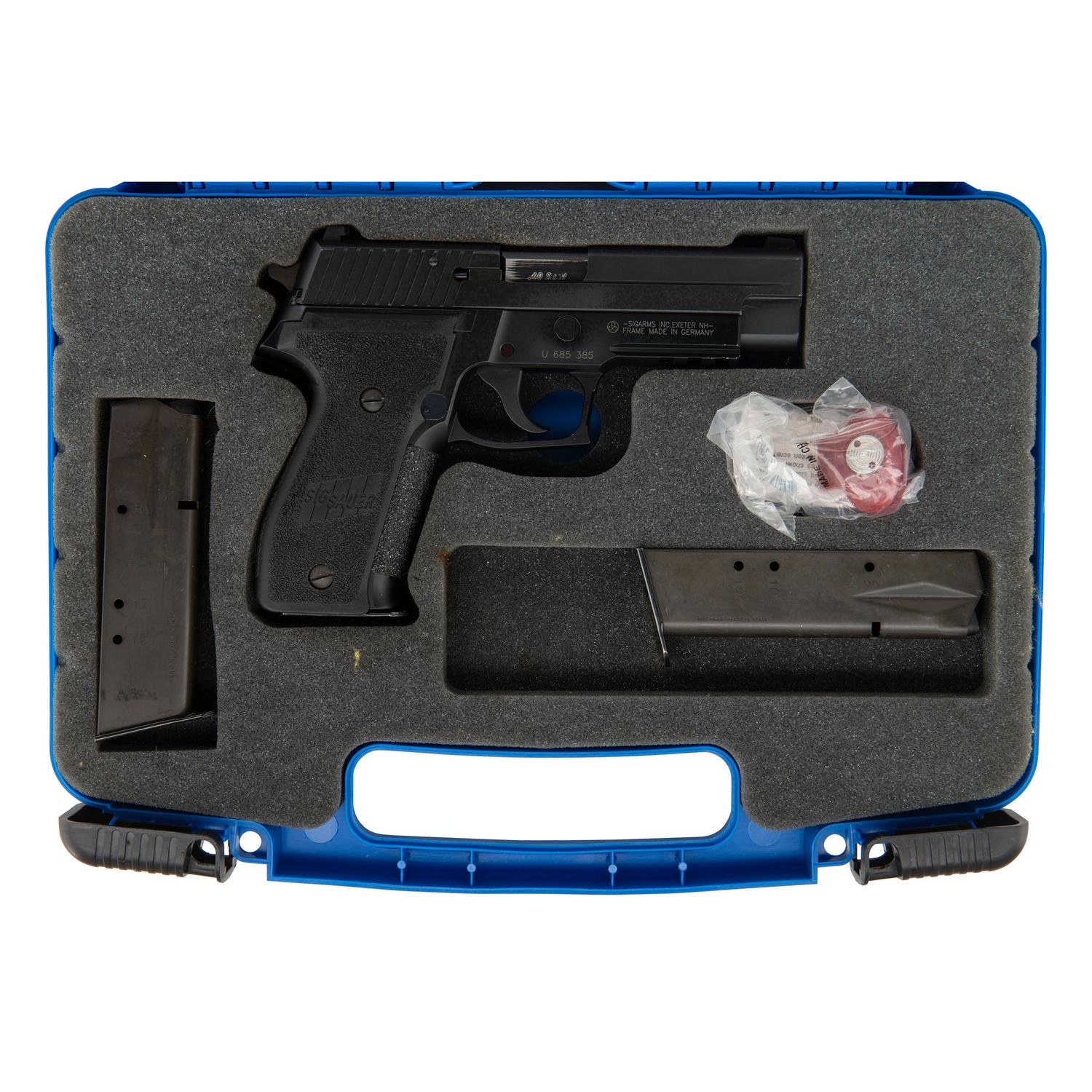 *Sig P226 .40 in Box with Accessories