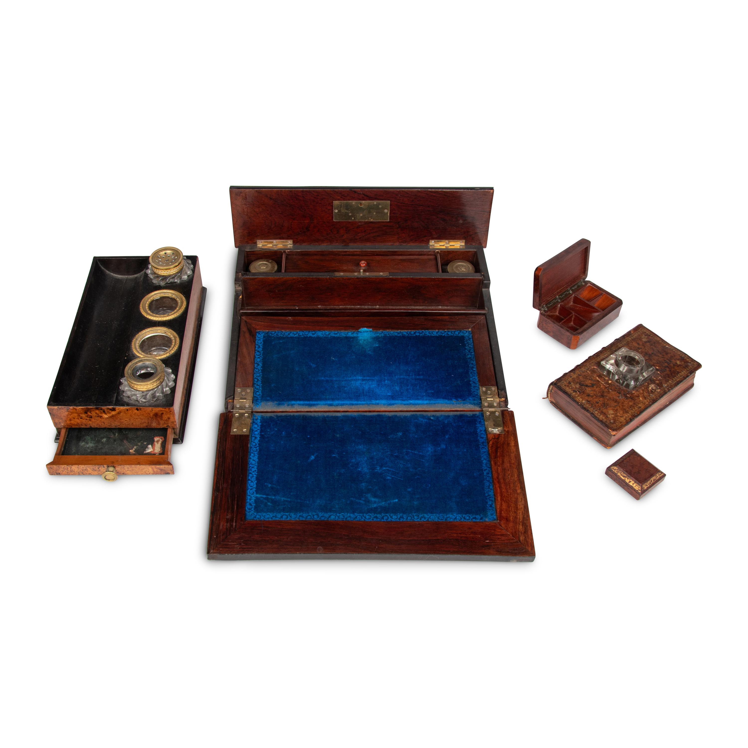 A Collection English and French Desk Articles