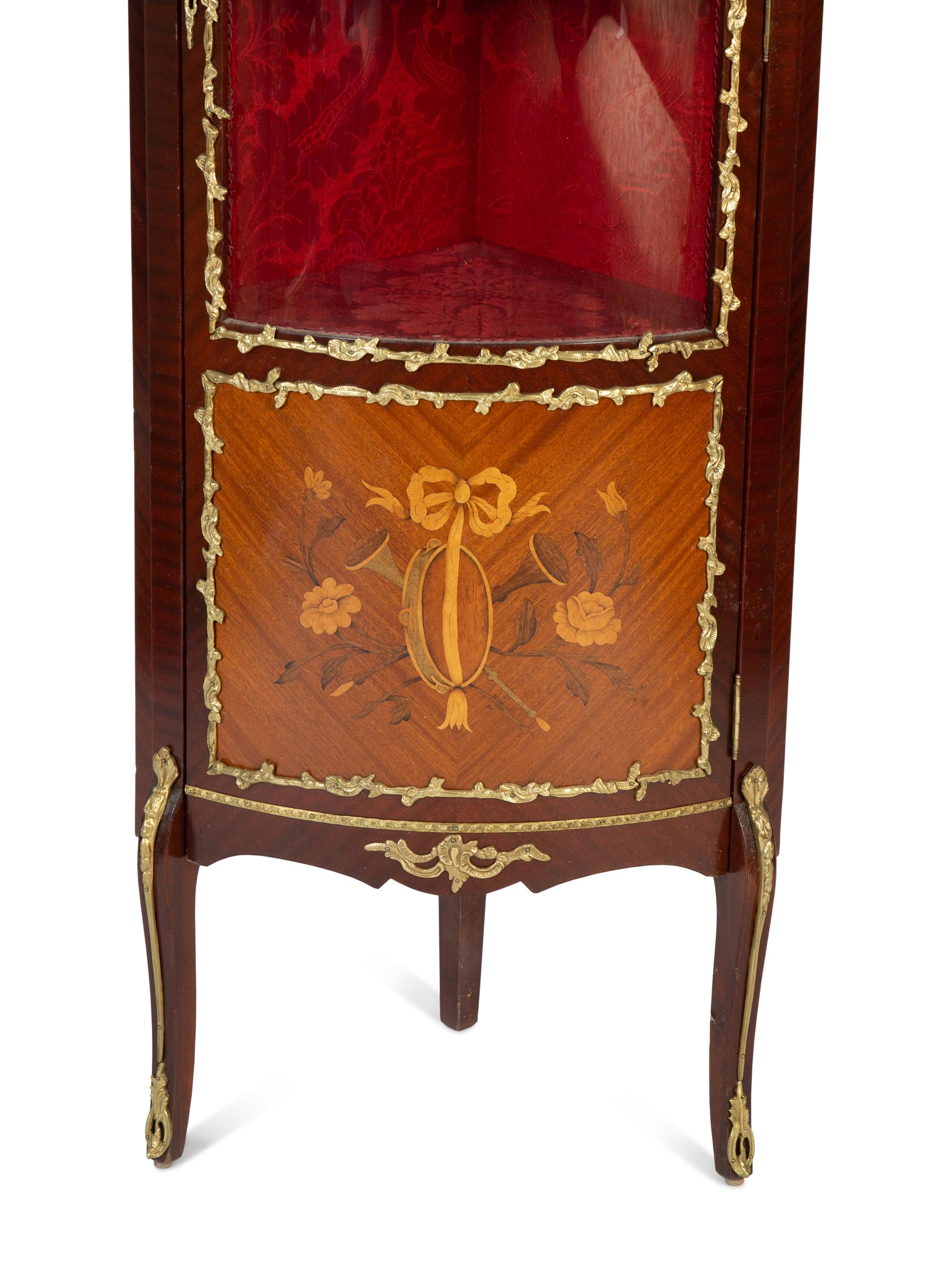 A Louis XV Style Gilt Metal Mounted Marquetry Corner Vitrine — 20TH CENTURY