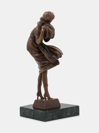 Art Deco Sculpture of a Windswept Lady