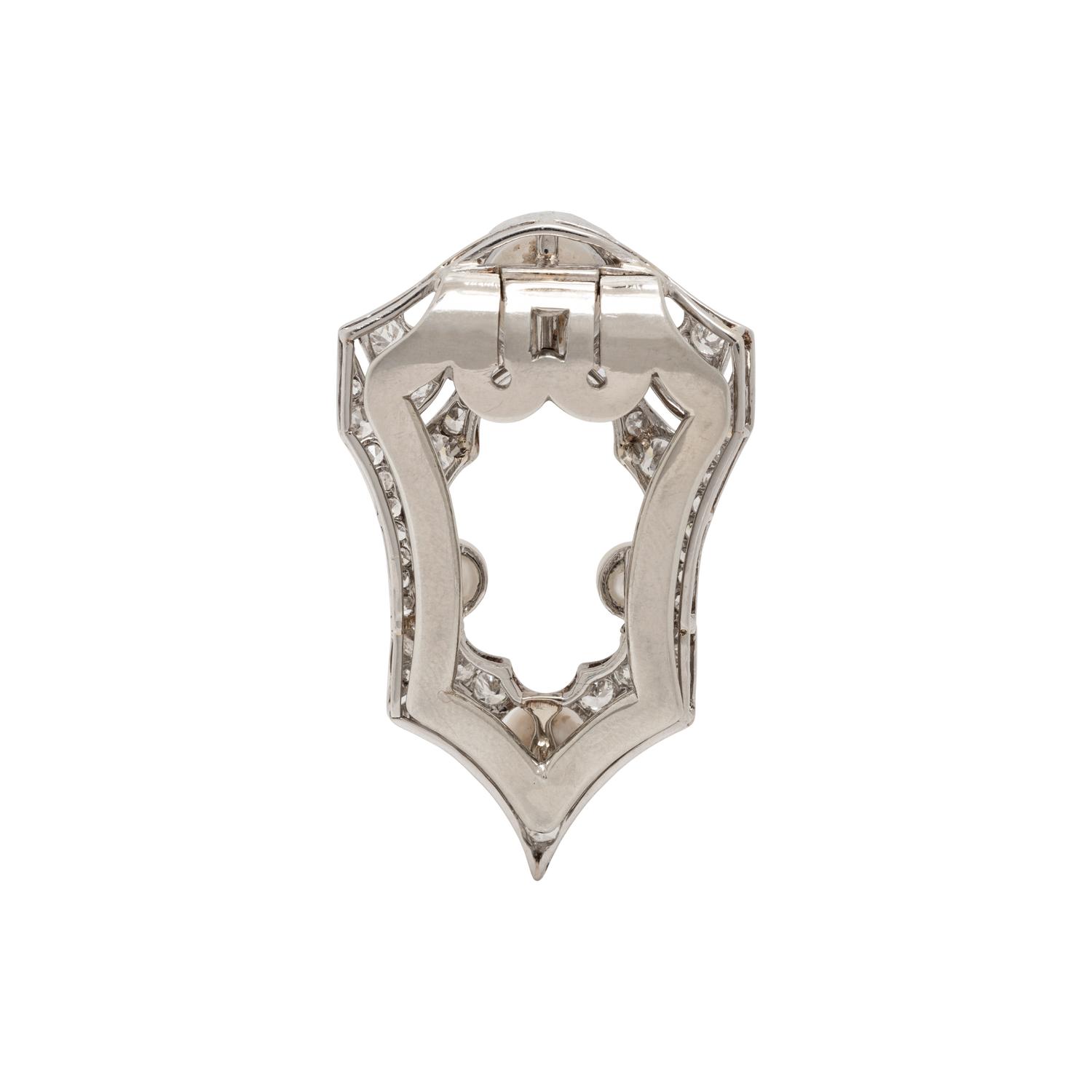 CULTURED PEARL AND DIAMOND FUR CLIP