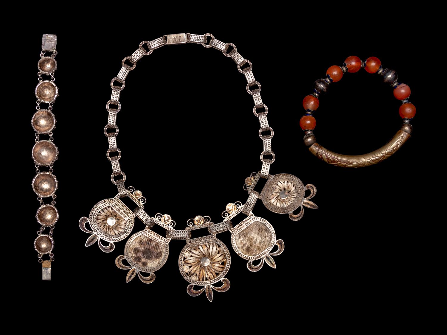Three Chinese Jewelry Articles