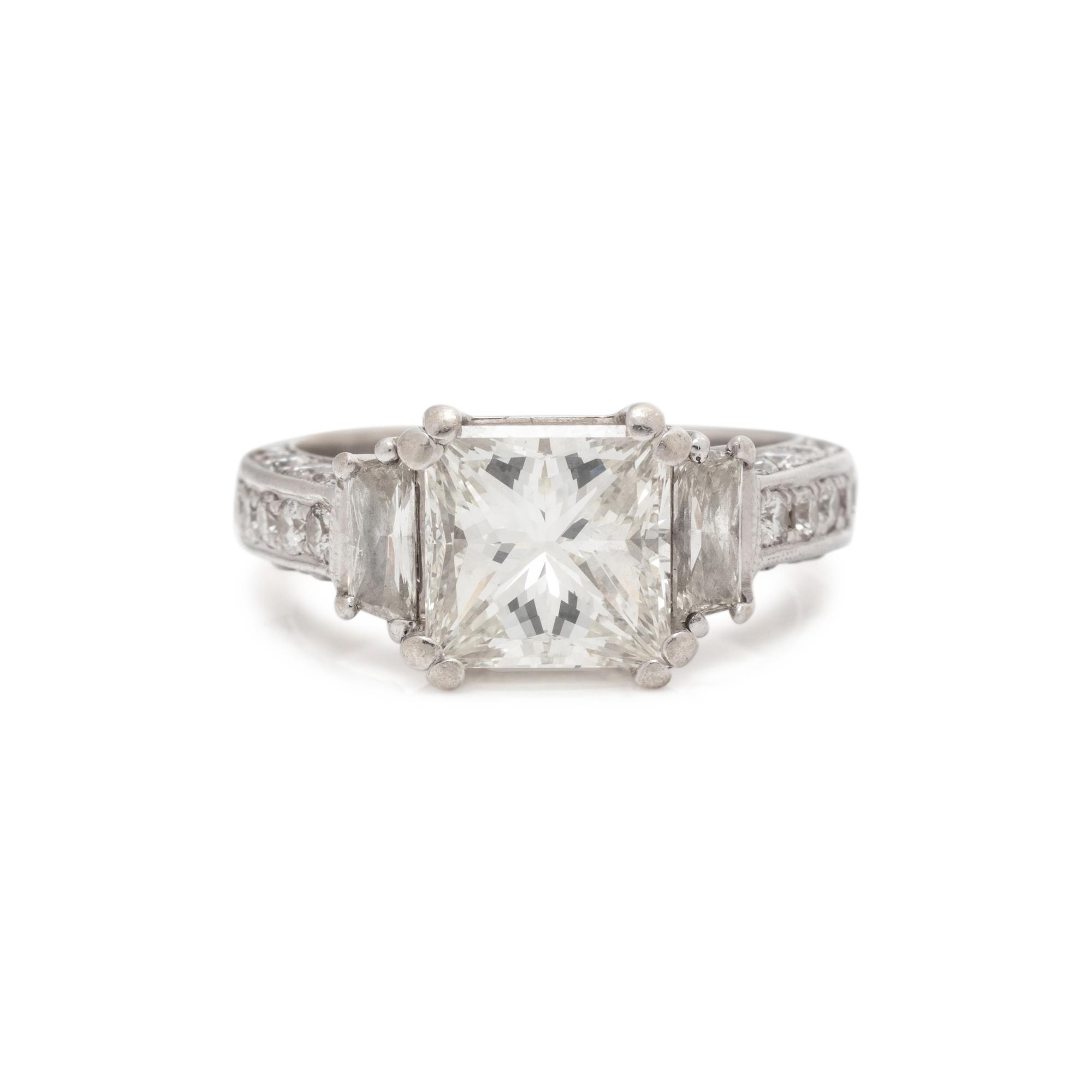 DIAMOND RING