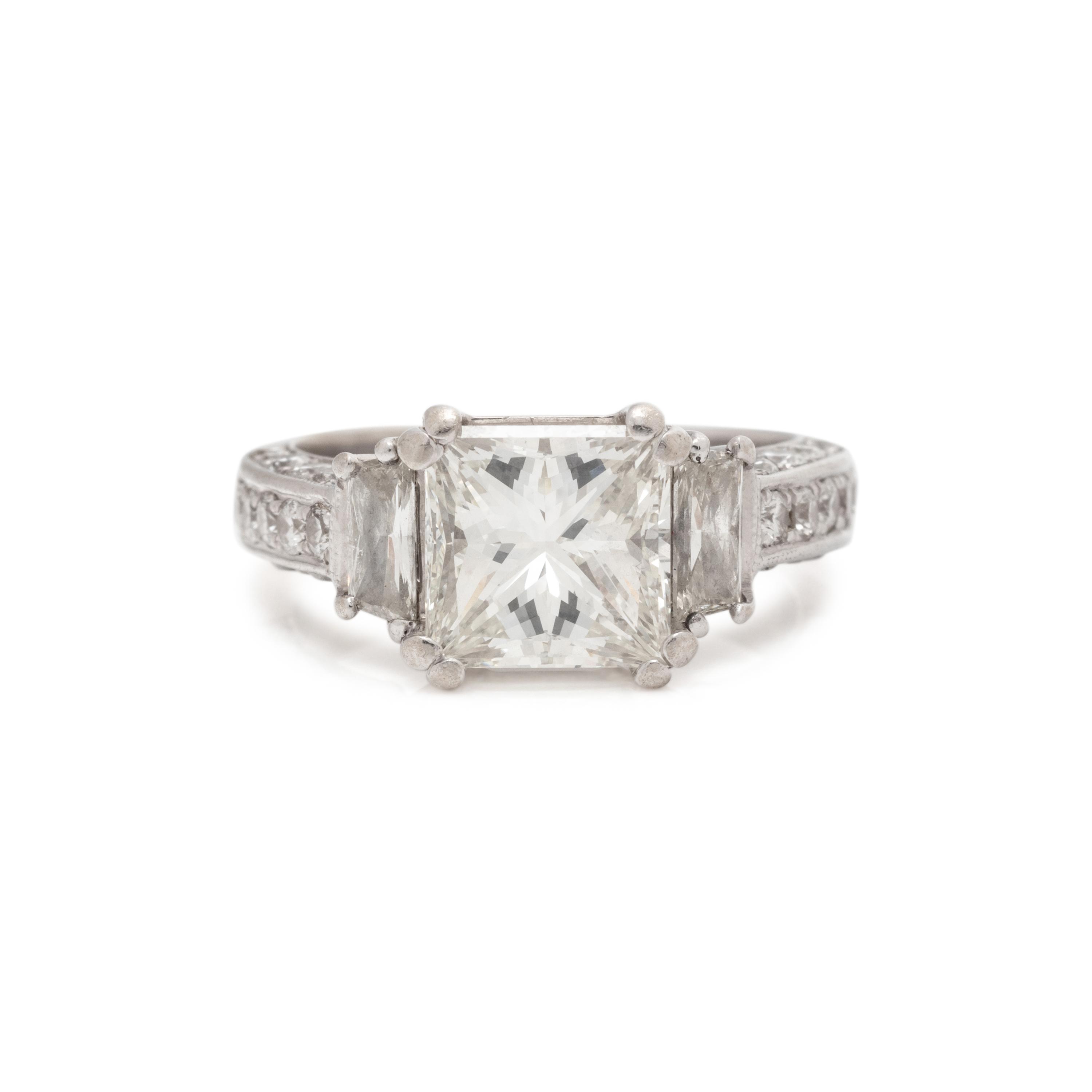 DIAMOND RING