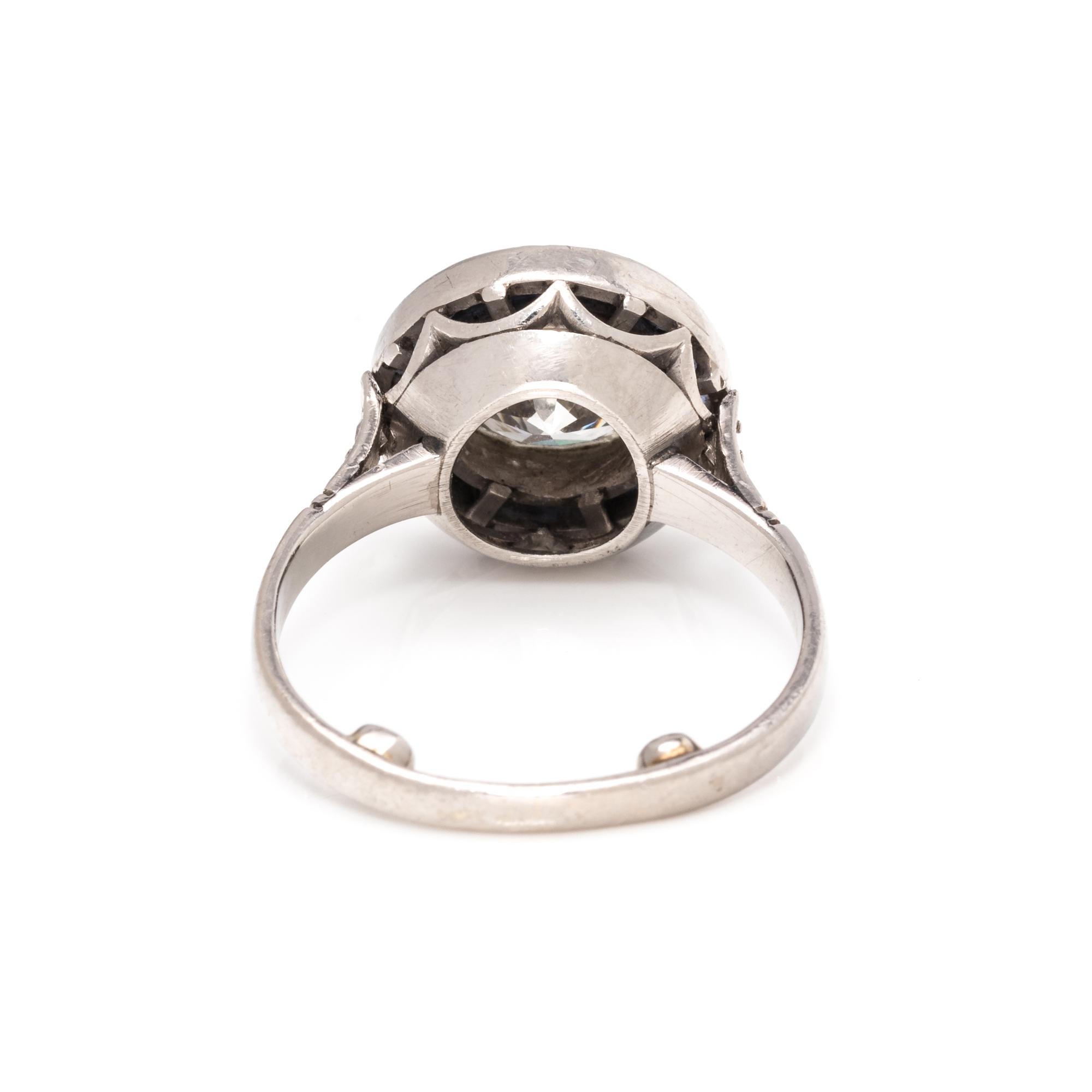 DIAMOND AND SAPPHIRE RING