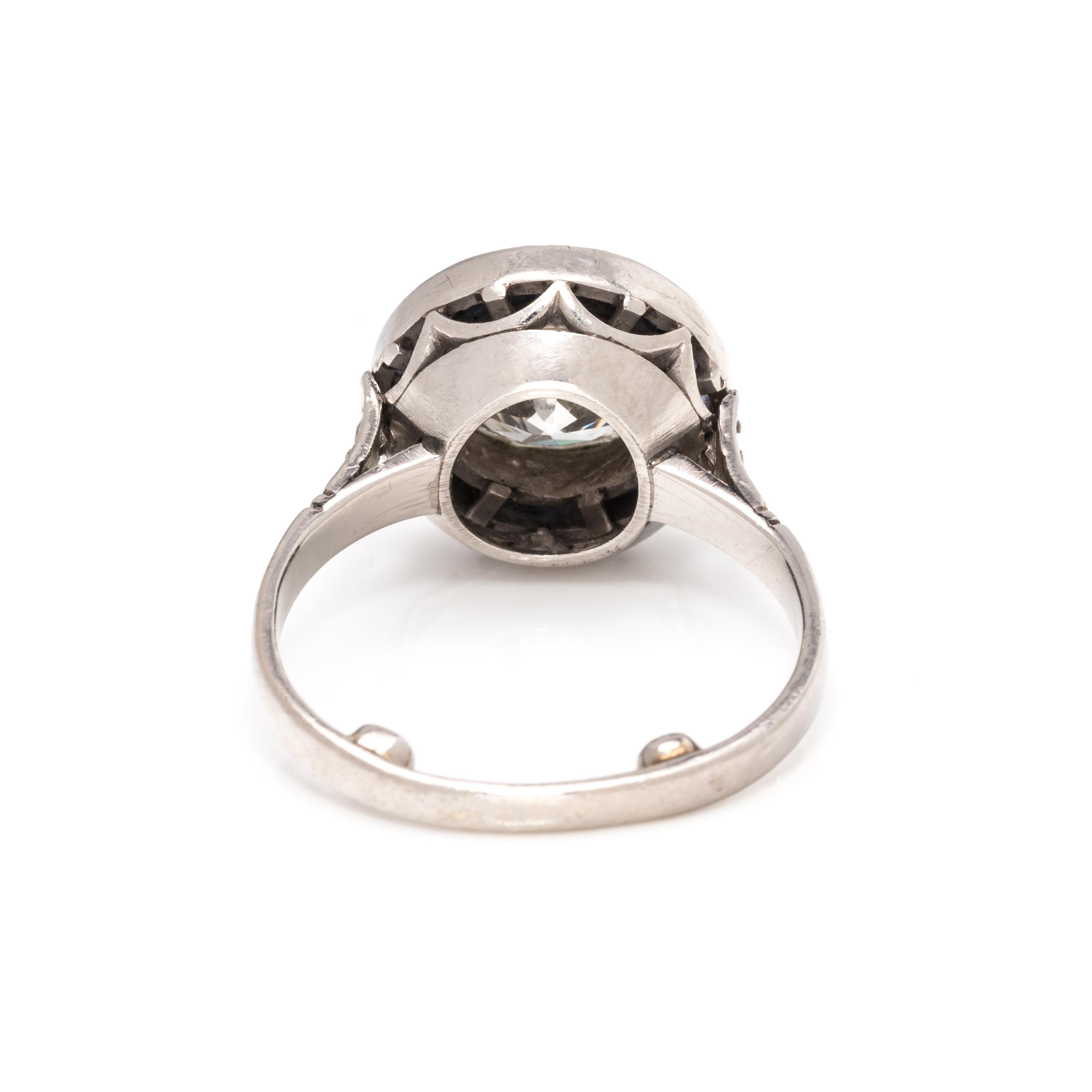 DIAMOND AND SAPPHIRE RING