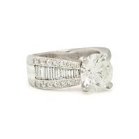 DIAMOND AND PLATINUM RING