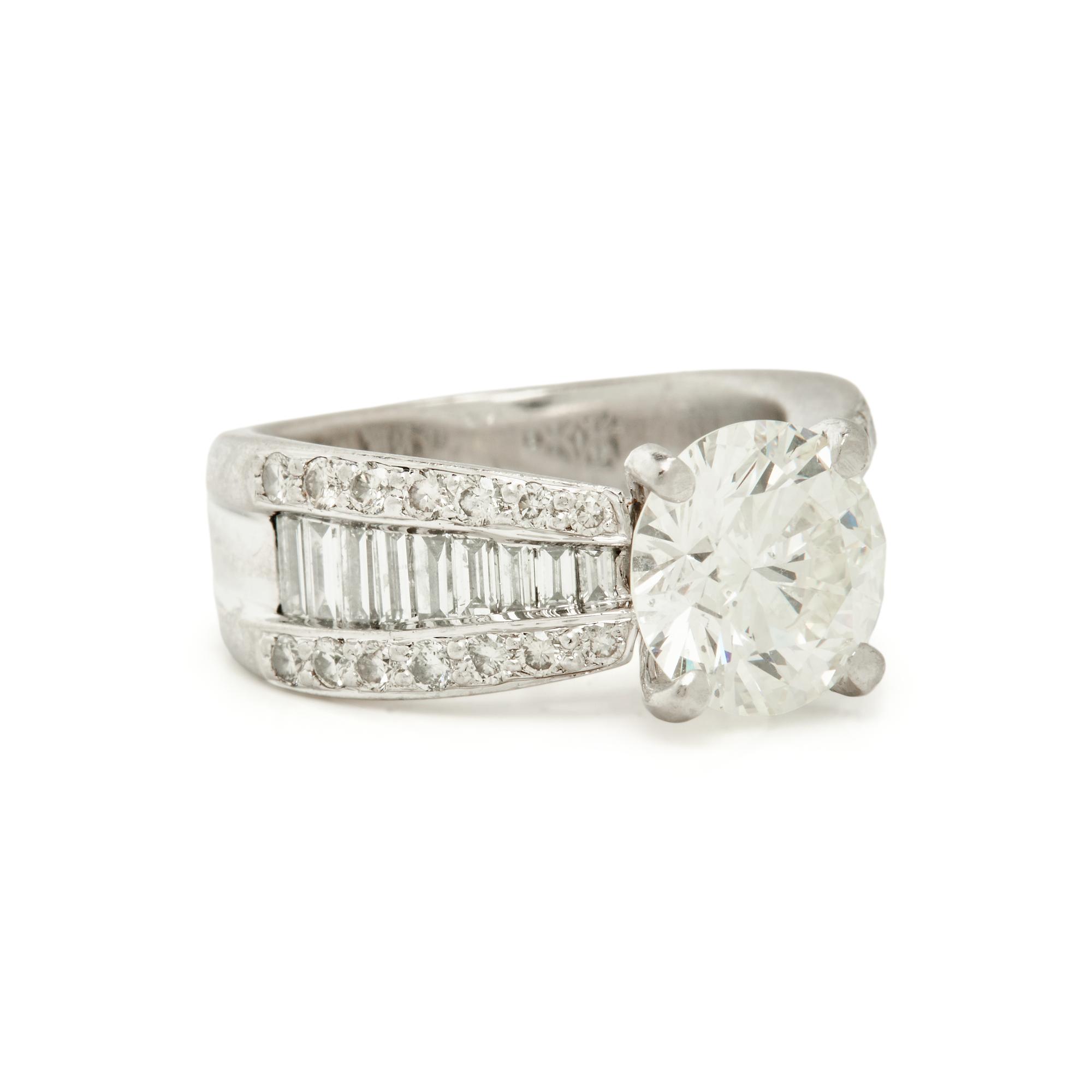 DIAMOND AND PLATINUM RING