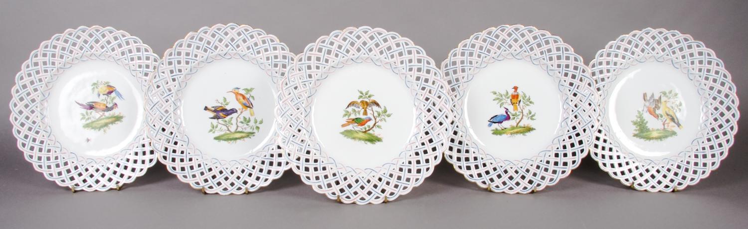 A Set of Five Meissen Porcelain Plates, Diameter 9 1/2 inches.