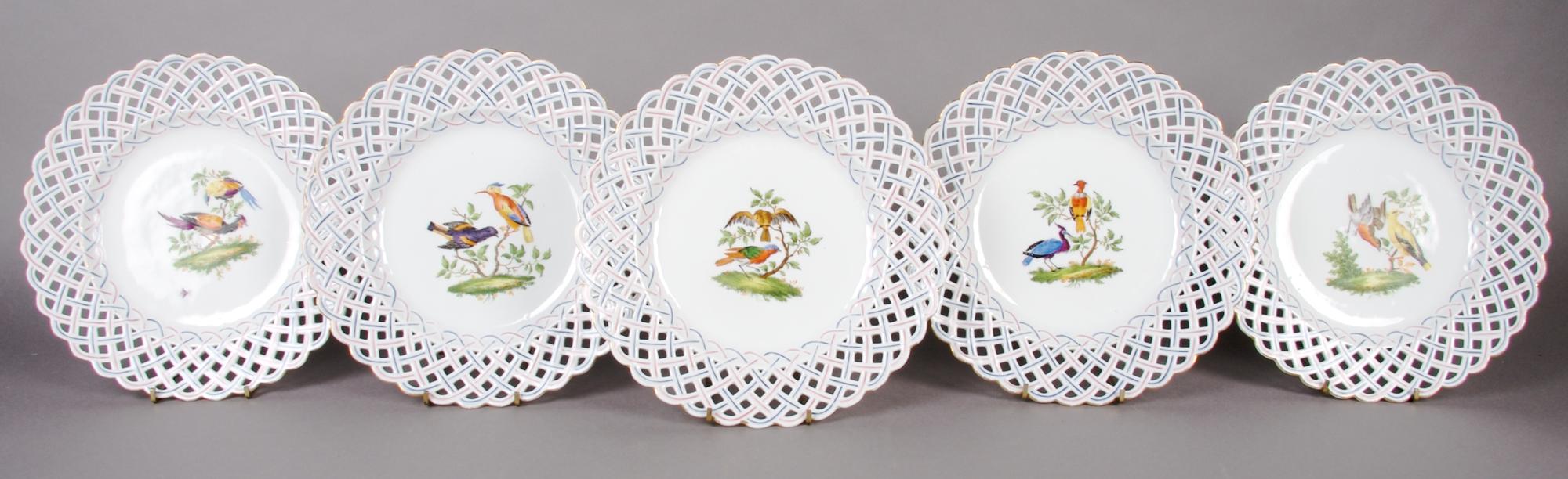 A Set of Five Meissen Porcelain Plates, Diameter 9 1/2 inches.