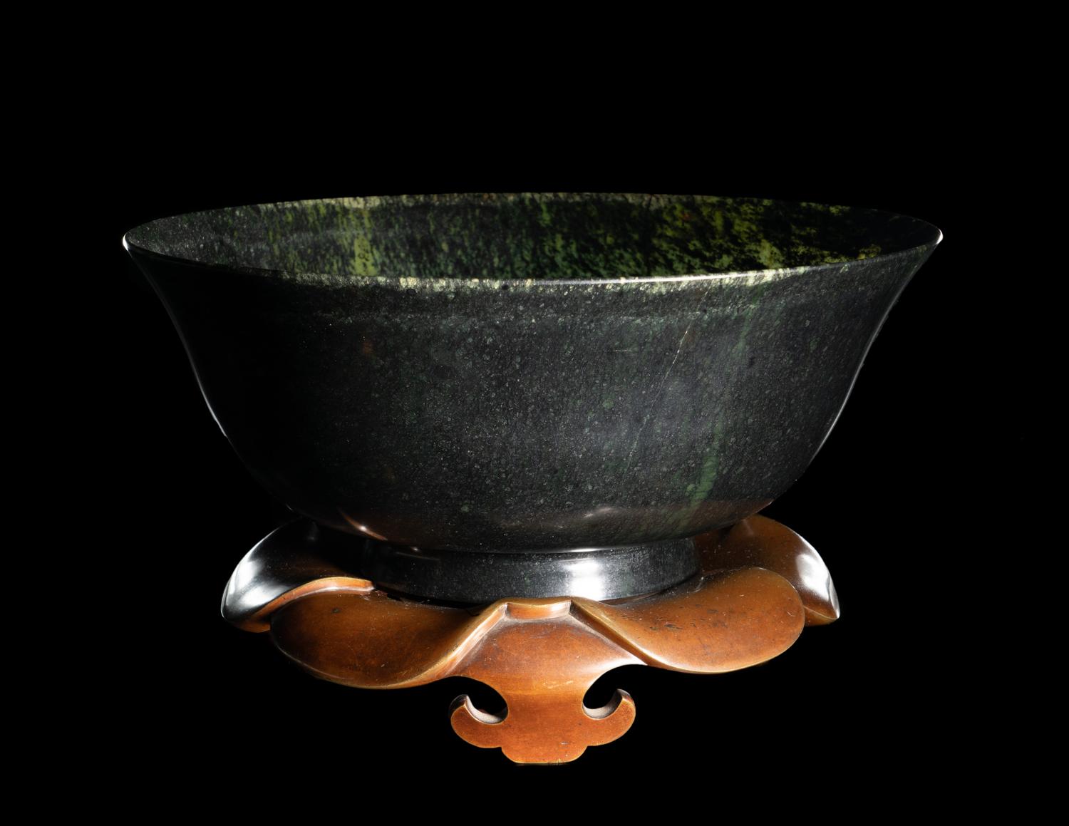 A Spinach Jade Bowl