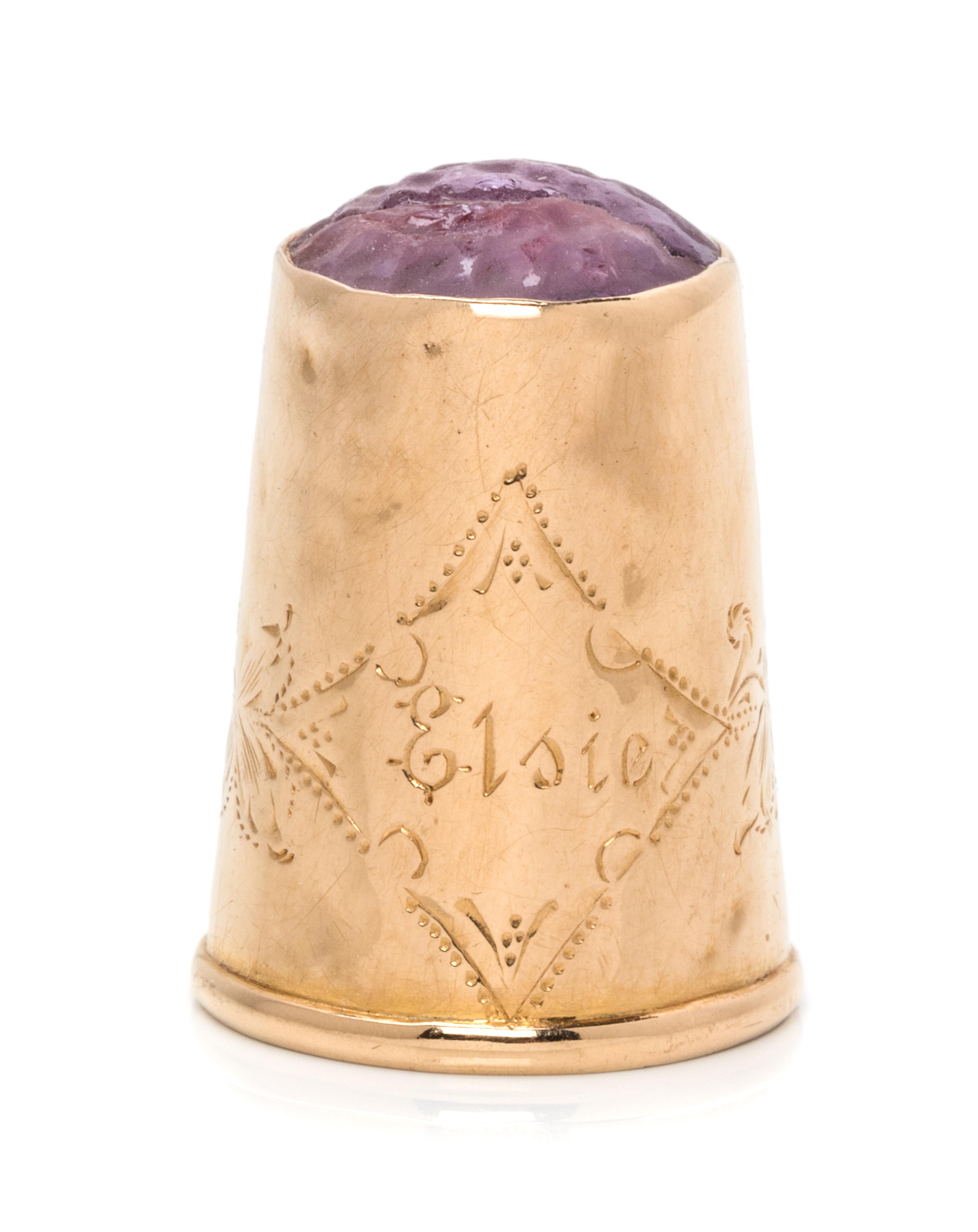 A Swedish 18-Karat Yellow Gold and Hardstone Thimble, Gustaf Dahlgren & Co., Malmo, 1904, the hardstone cap above a plain body worked t