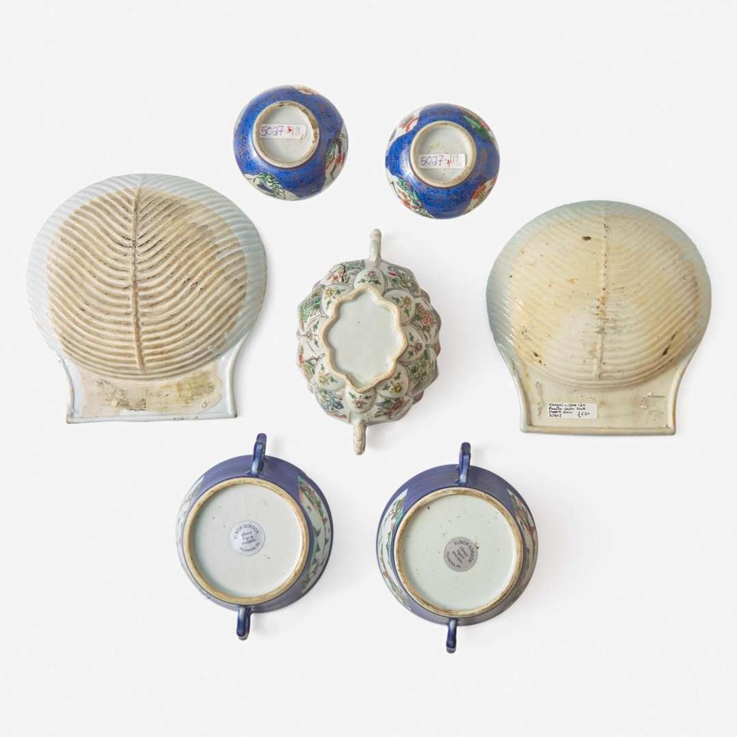 A group of nine assorted Chinese export porcelain tablewares 外銷瓷一組九件 Kangxi period ? ??