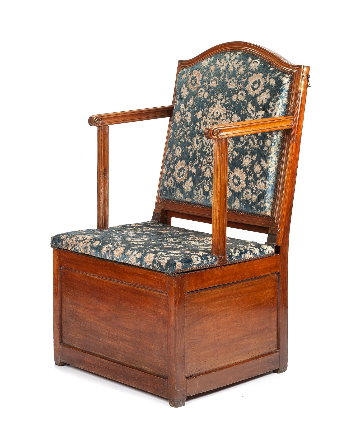 A French Provincial Walnut Metamorphic Bed Chair Height 50 x width 29 x depth 28 inches. — 18TH CENTURY