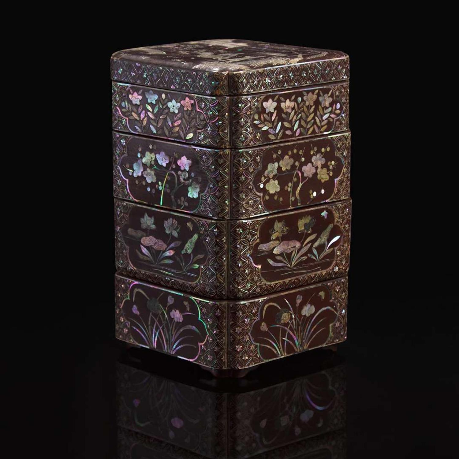 A Chinese mother of pearl-inlaid four-tier lacquer box 黑漆嵌螺钿四层盒 17th/18th century or earlier ??????????