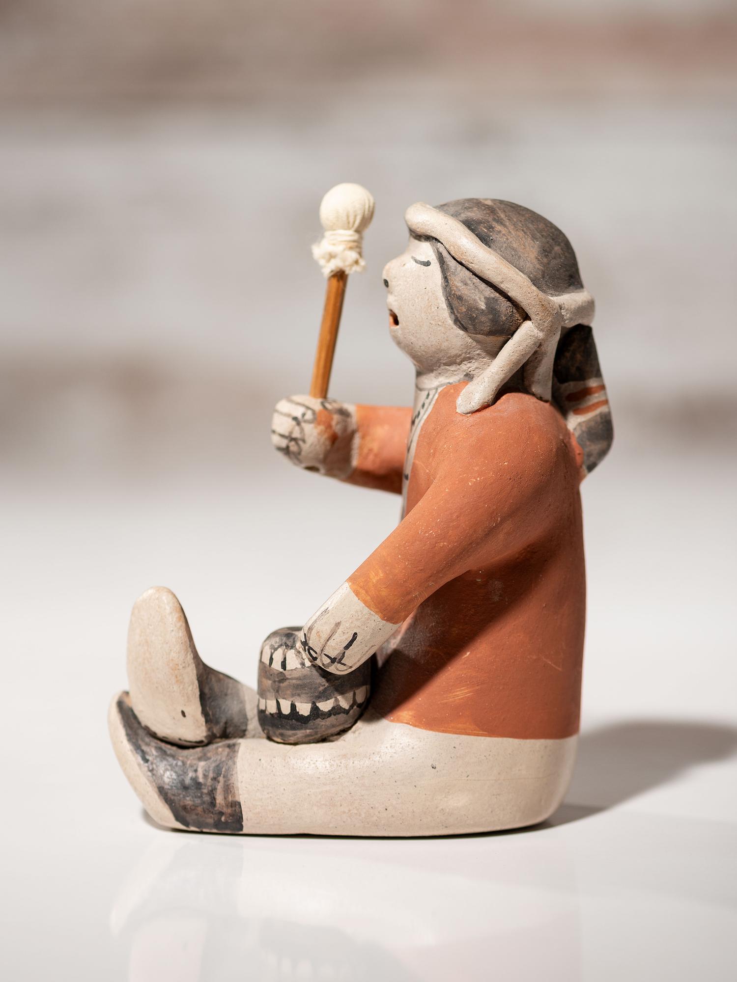 Pottery Singer