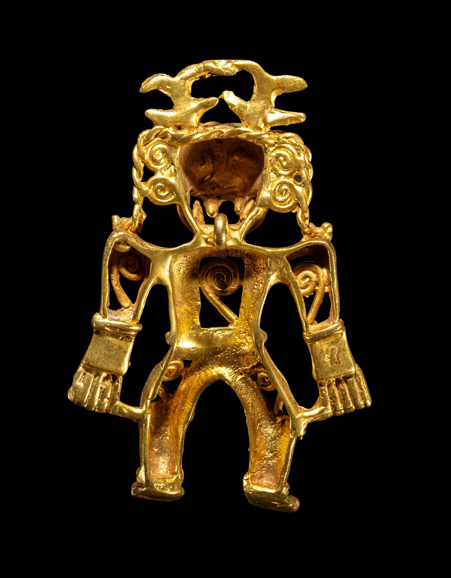 A Diquis Gold Zoomorphic Pendant