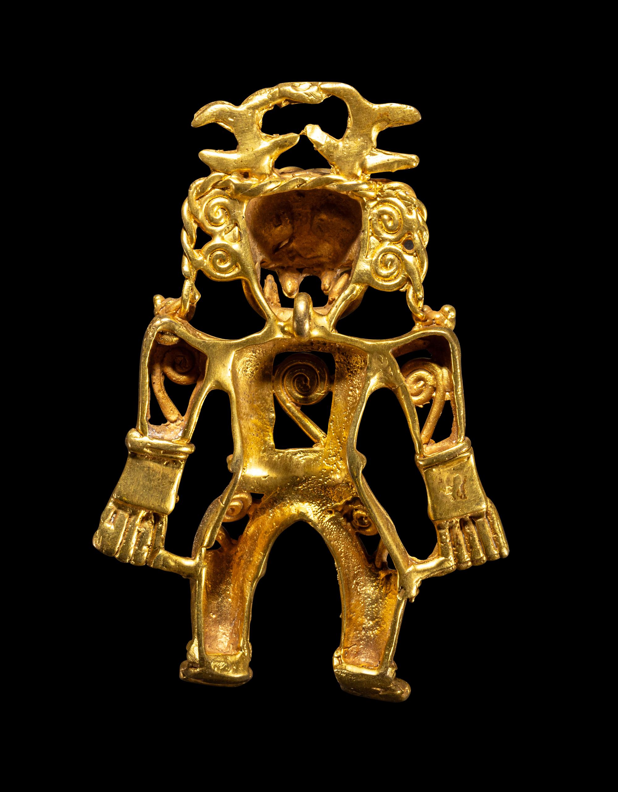 A Diquis Gold Zoomorphic Pendant