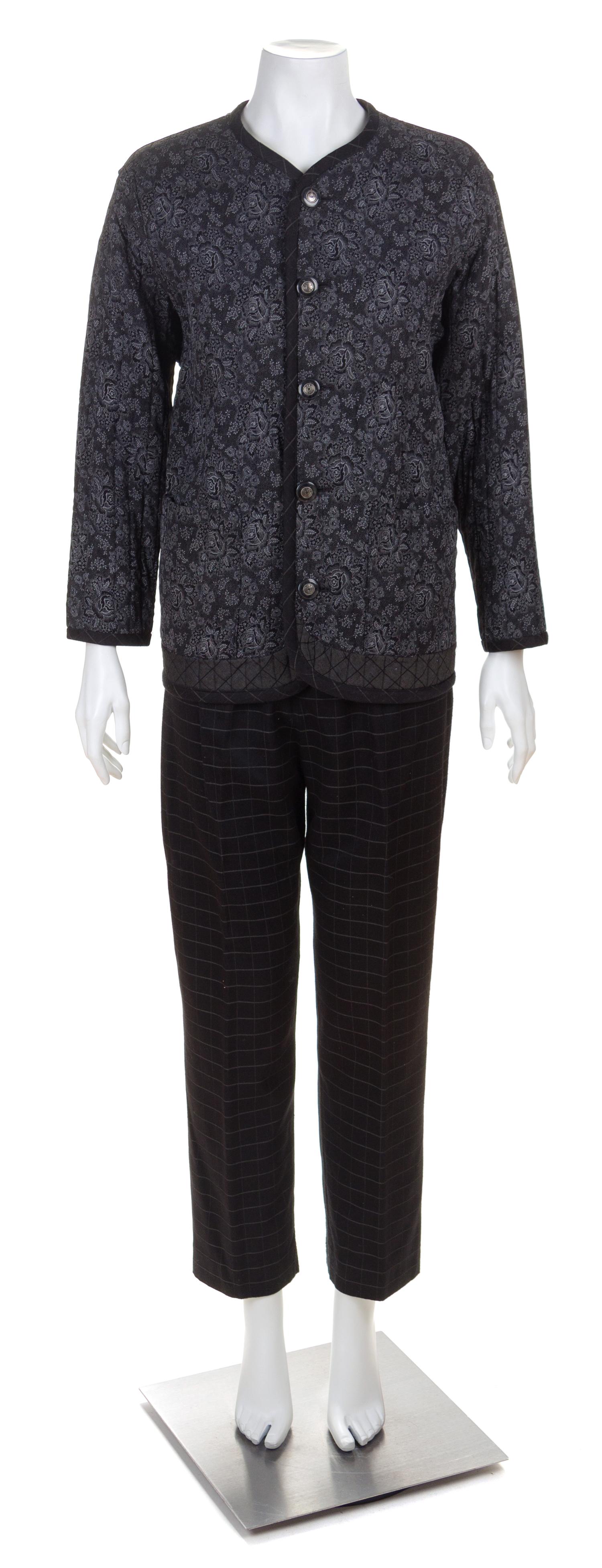 A Koos Black Quilted Reversible Jacket and Pant Suit, Jacket size small.