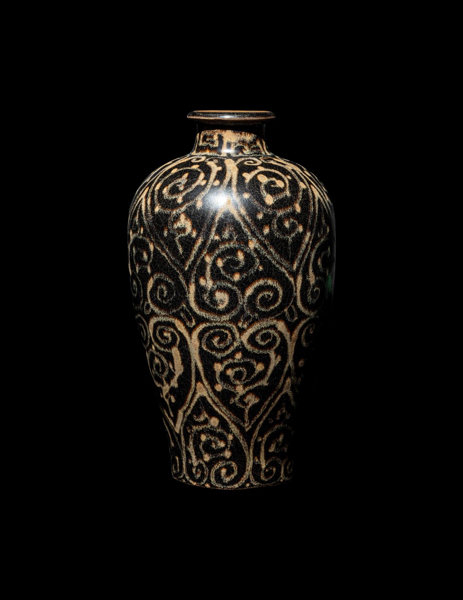A Chinese Jizhou Ware 'Tortoiseshell Splash' Meiping Vase
