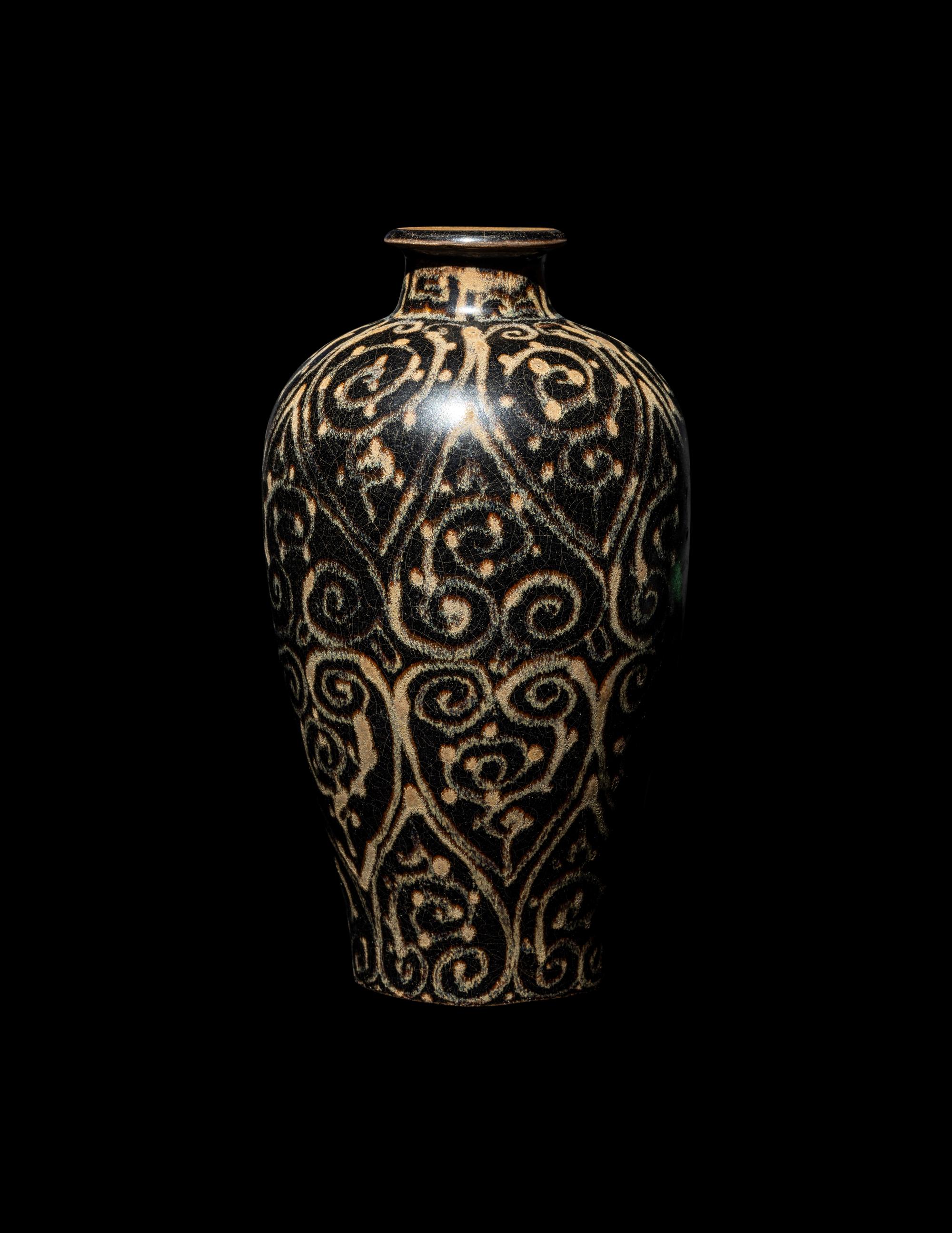 A Chinese Jizhou Ware 'Tortoiseshell Splash' Meiping Vase