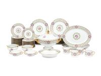 A Havilland Limoges Porcelain Dinner Service