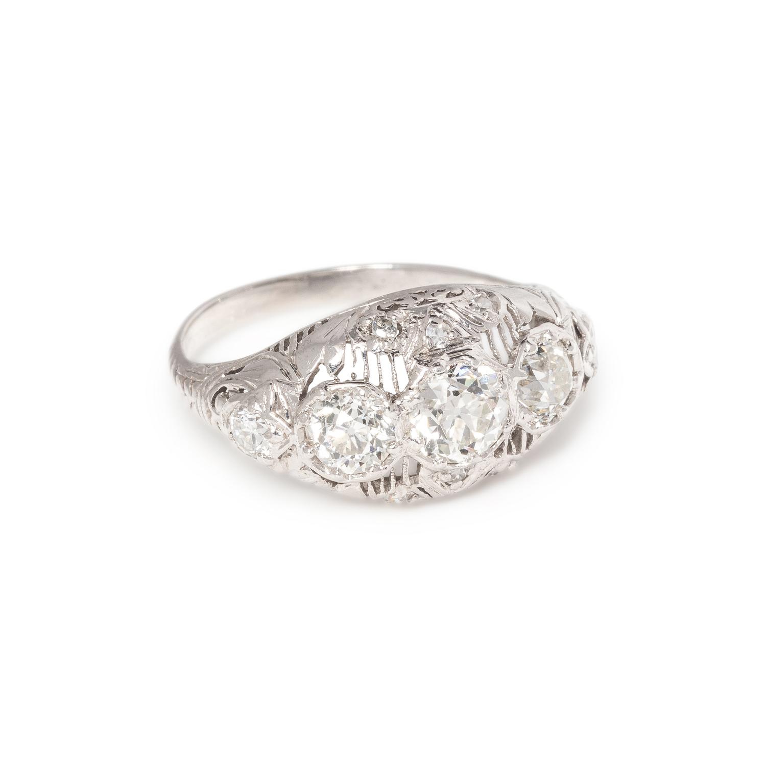 ANTIQUE, DIAMOND RING