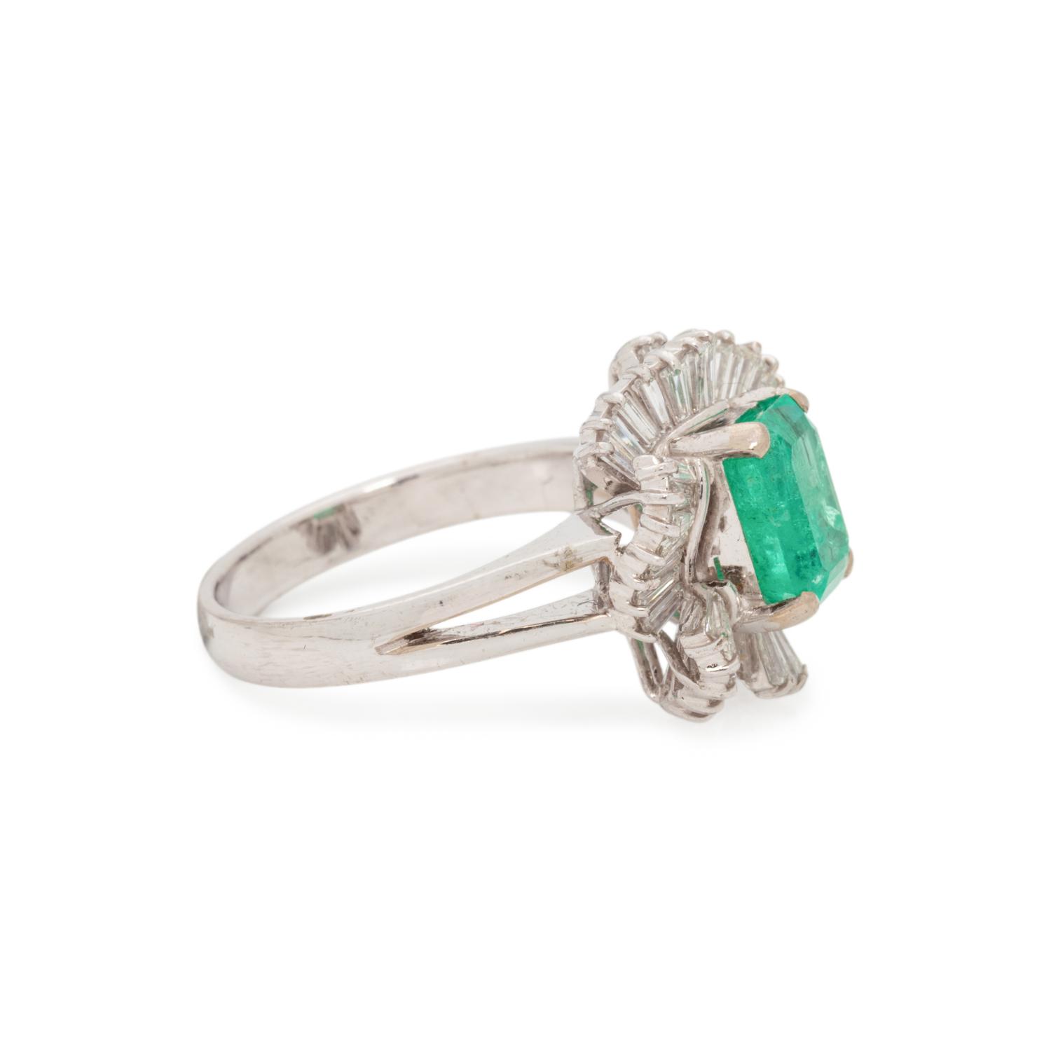 EMERALD AND DIAMOND RING