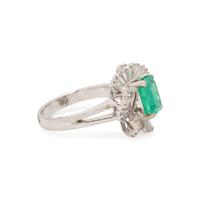 EMERALD AND DIAMOND RING