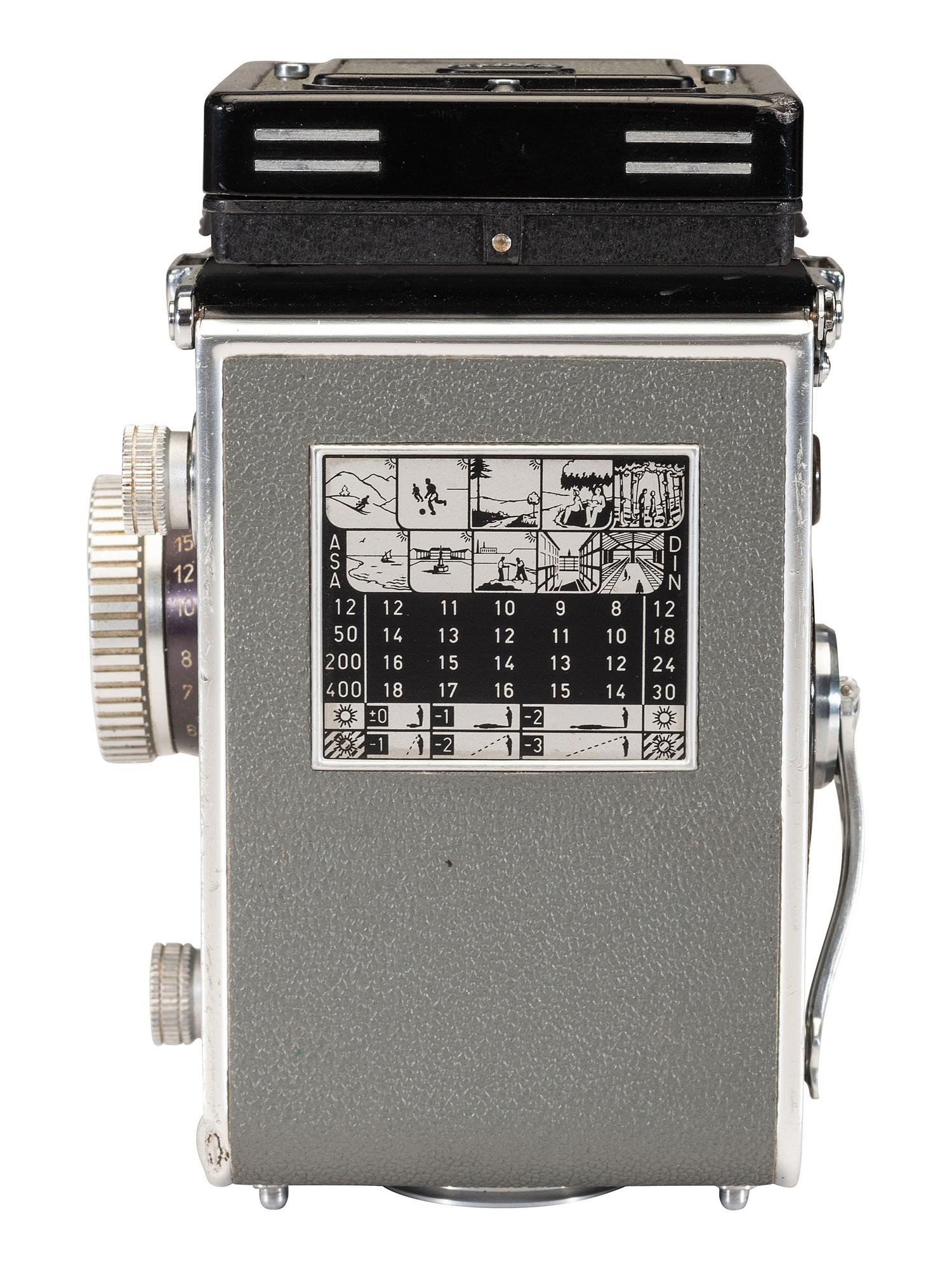 [EARLY PHOTOGRAPHY]. Rolleiflex T Model Type 1 camera.