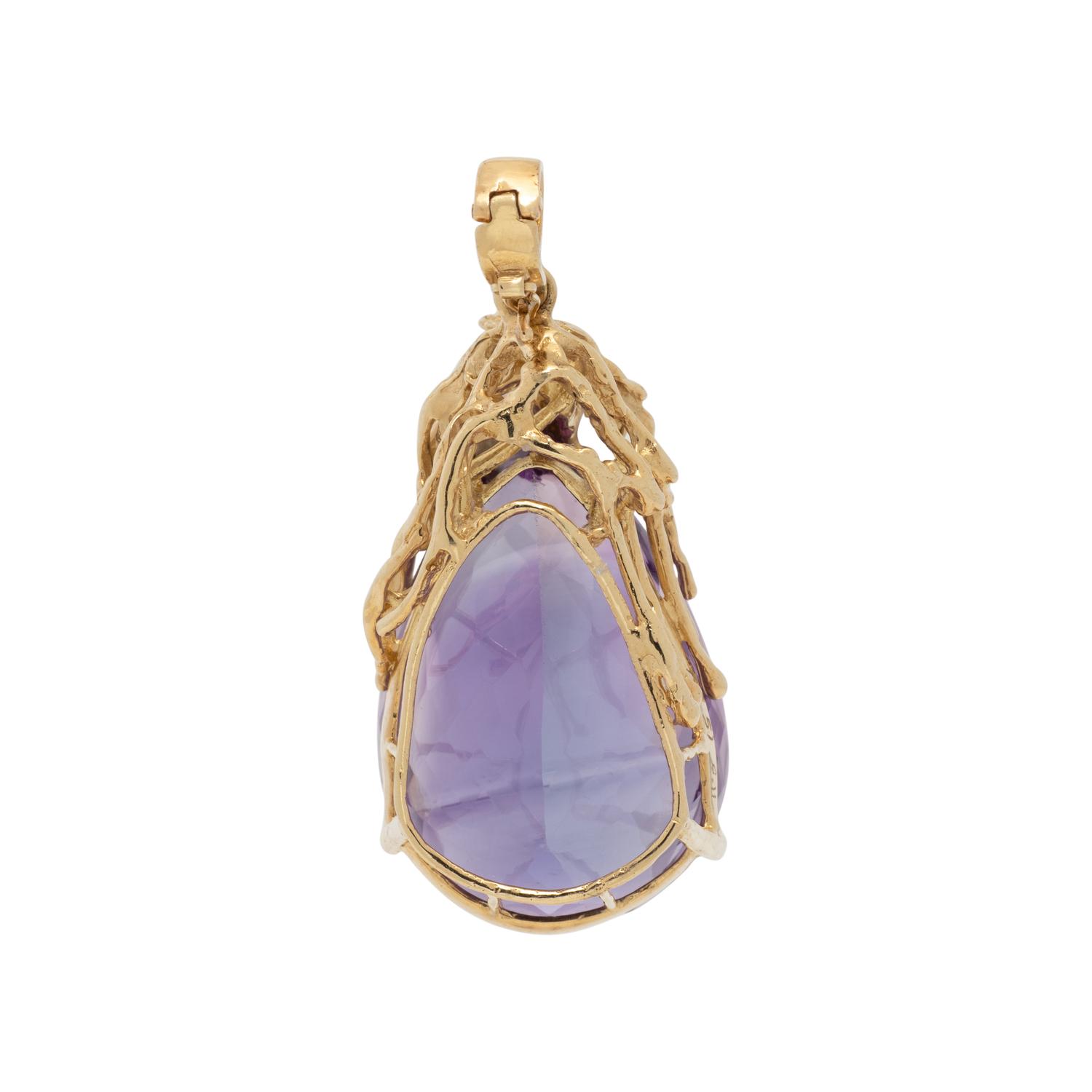 YELLOW GOLD, AMETHYST AND DIAMOND PENDANT