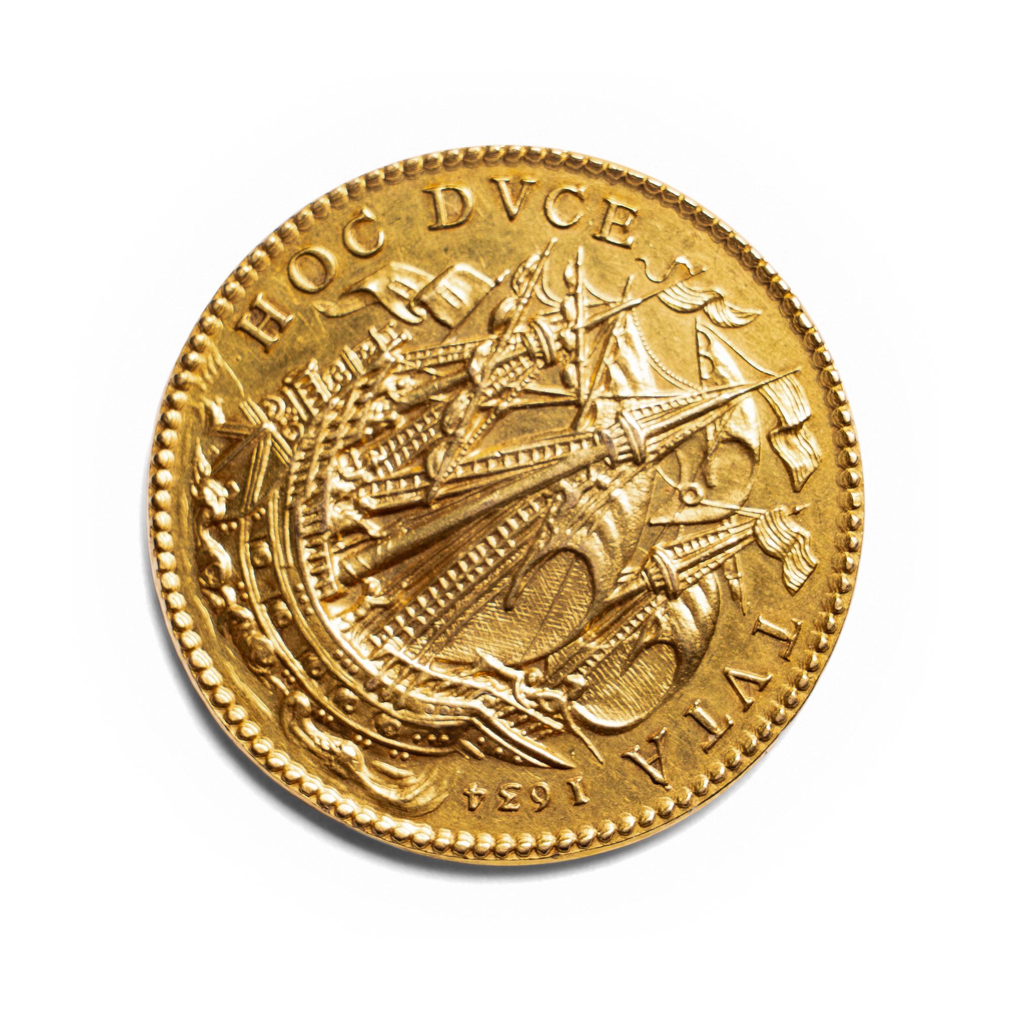[EXONUMIA] A Gold 1634-Dated Commemorative Restrike Medallion Relating to Cardinal Richelieu
