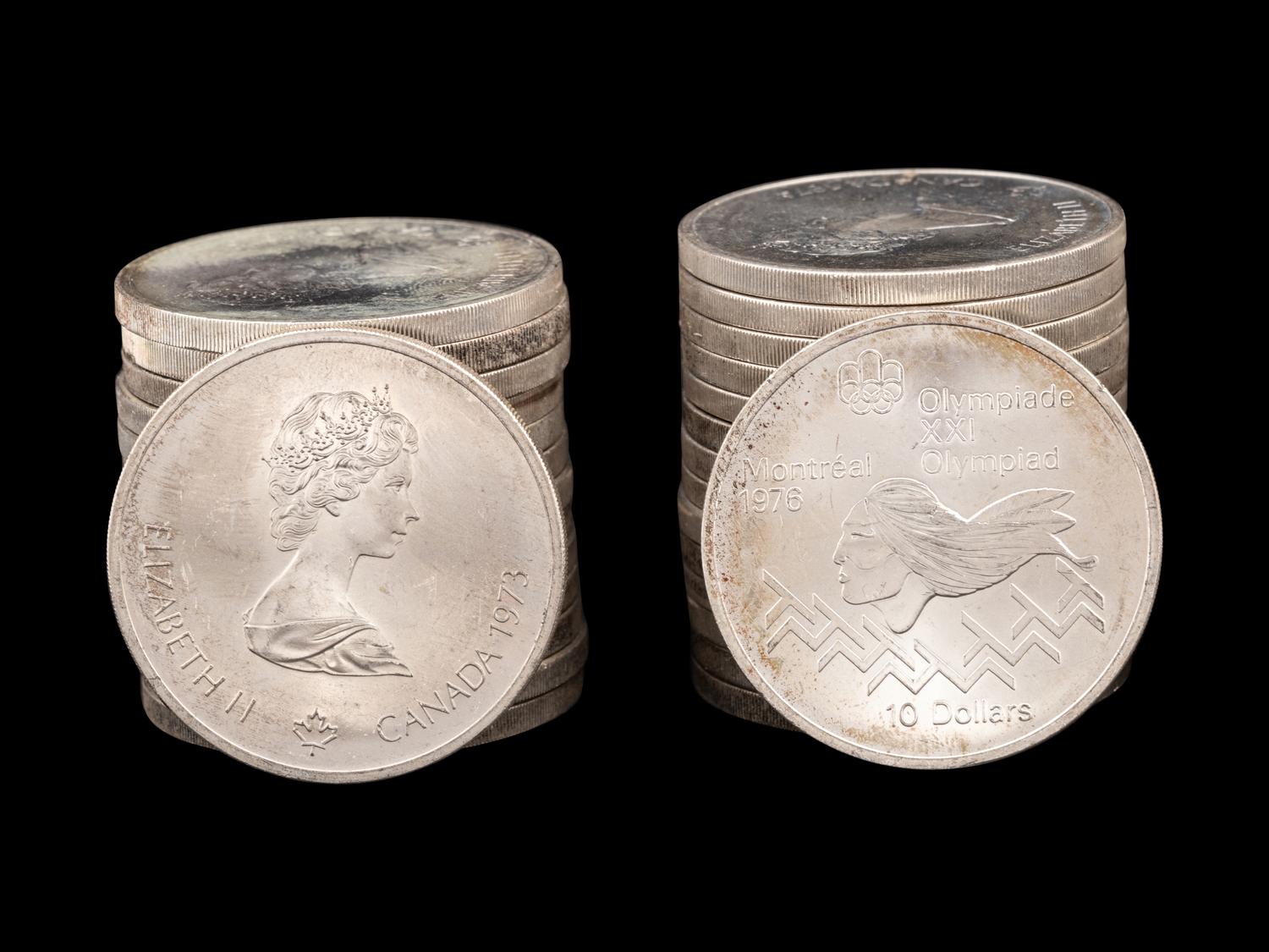 [CANADA] A Large Collection of Silver$1 and Commemorative Silver Coins