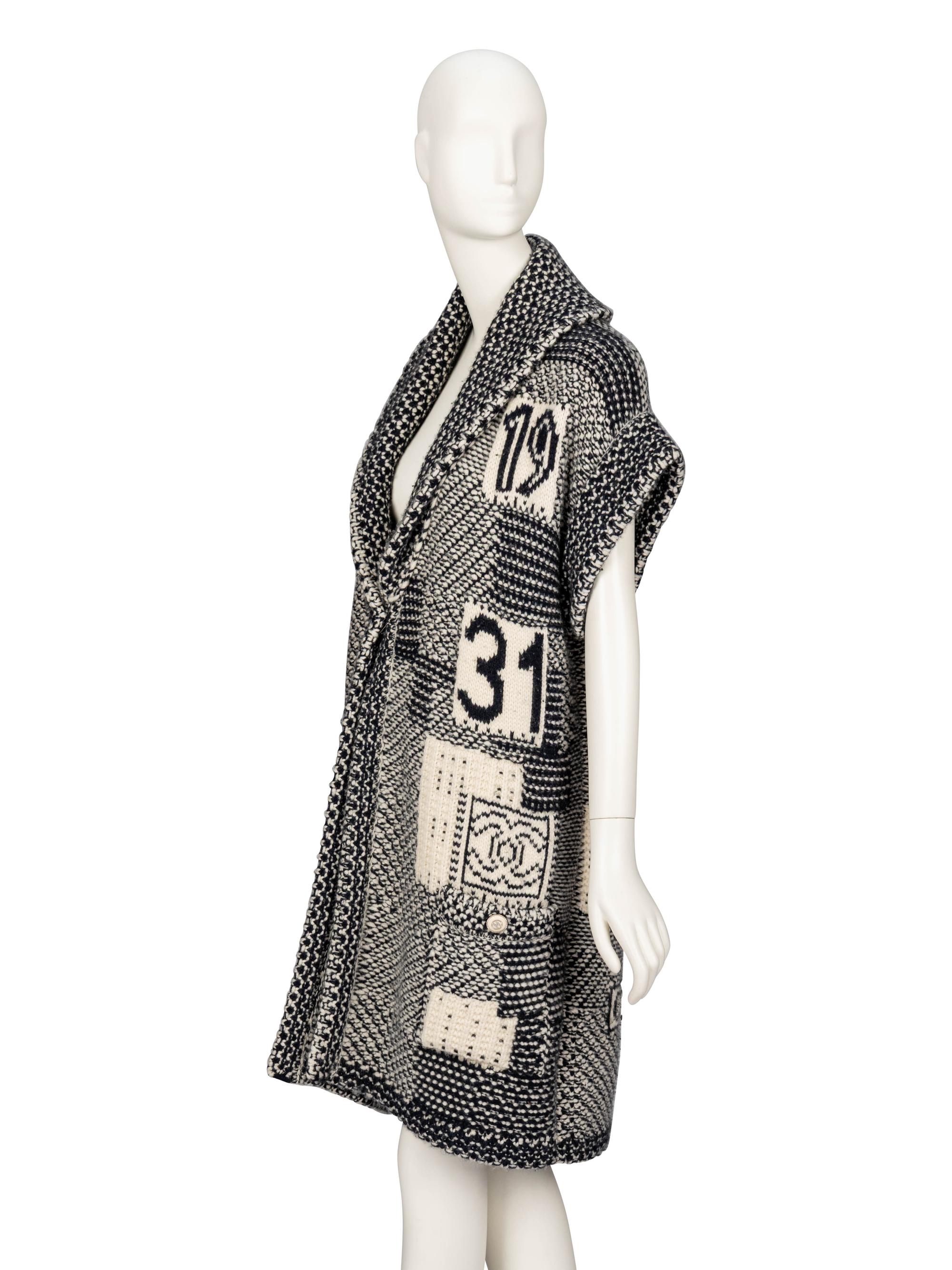 Chanel, Logo-Knit Cashmere Duster