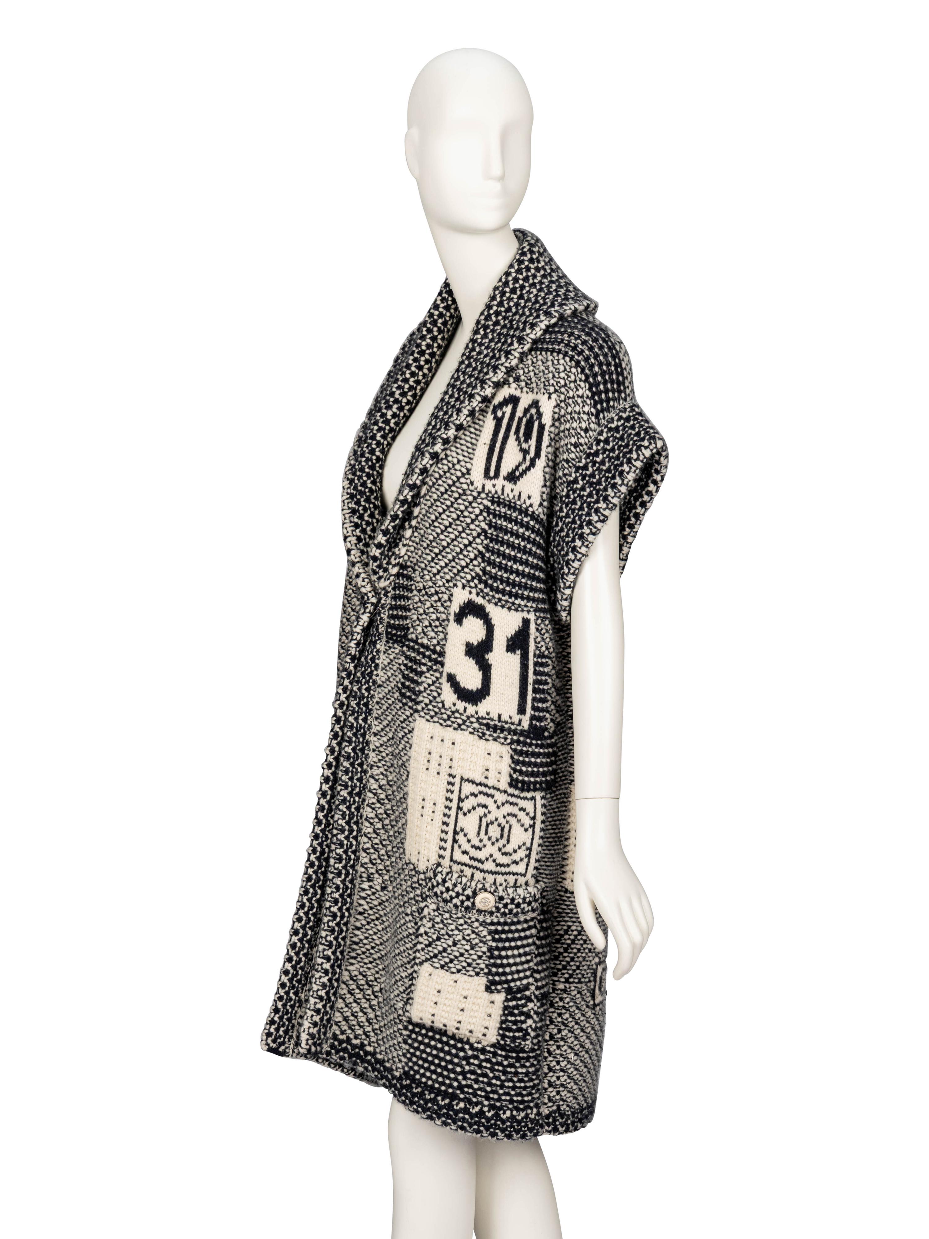 Chanel, Logo-Knit Cashmere Duster