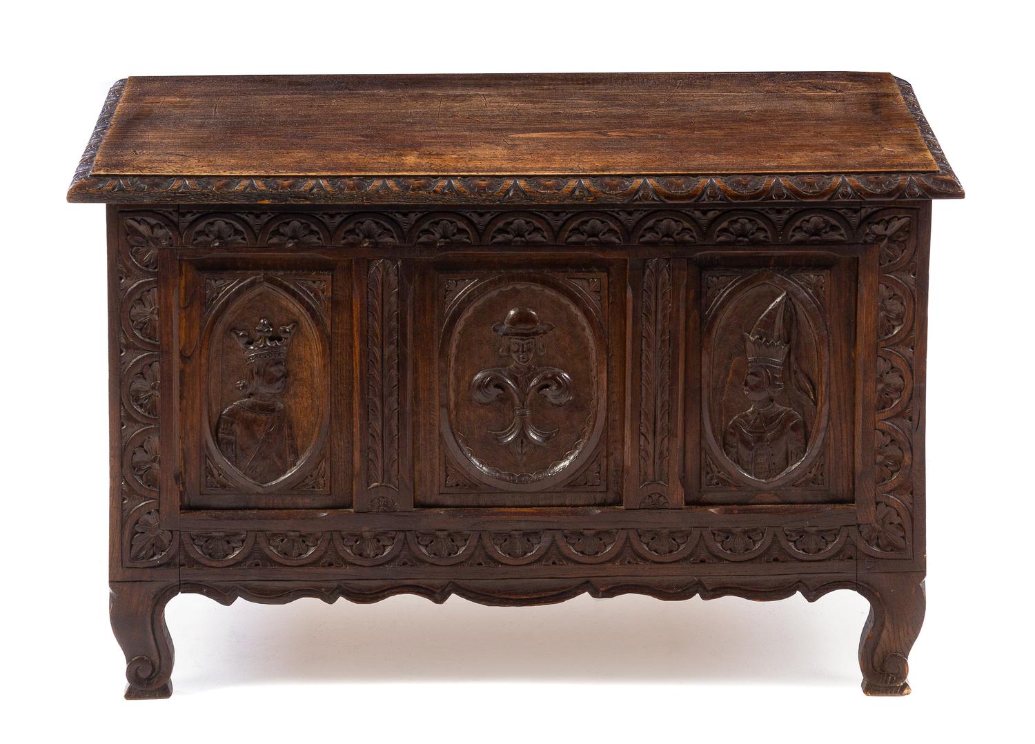 A Gothic Revival Oak Chest Height 20 3/4 x width 33 3/4 x depth 18 inches. — 18TH/19TH CENTURY