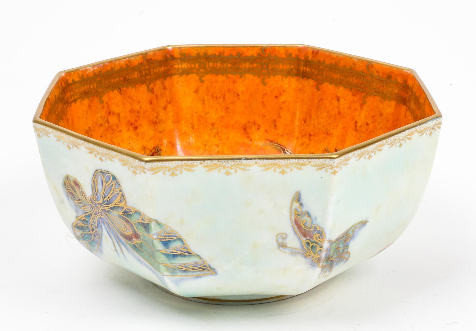 A Wedgwood Octagonal Bowl Width 7 inches. — EARLY 20TH CENTURY