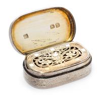 A George III Silver Vinaigrette, Thomas Phipps & Edward Robinson, London, 1806, the case decorated with geometric engraving, the lid ce