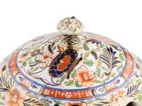 An English Porcelain Soup Tureen