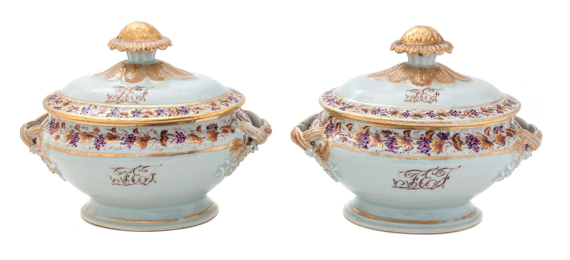 A Pair of English Lowestoft Porcelain Tureens Length 7 1/2 inches. — 19TH CENTURY