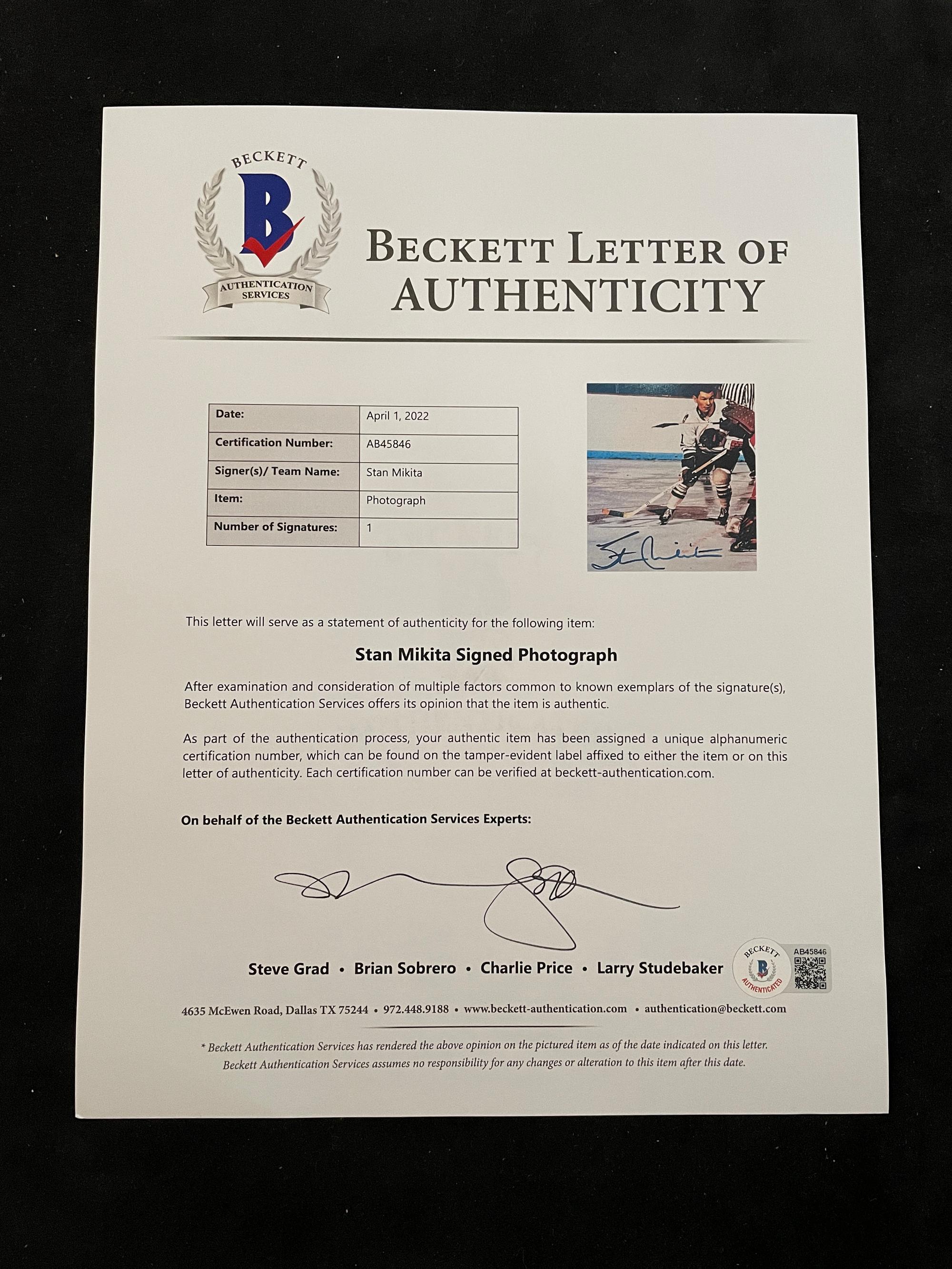 A Group of Bobby Hull and Stan Mikita Signed Autograph Items (Beckett Authentication Services BAS Certified),