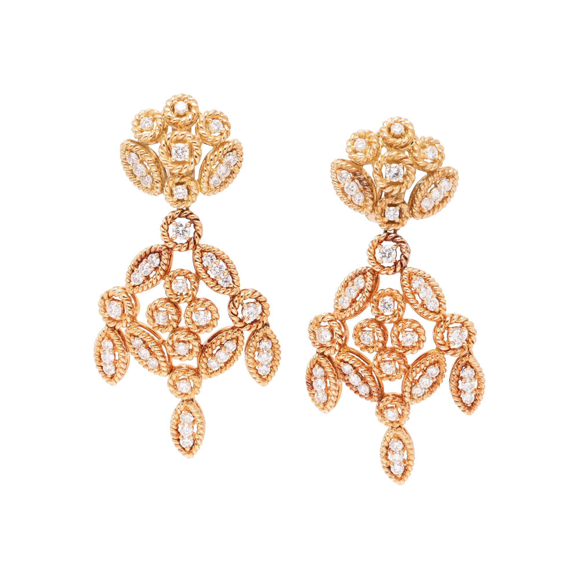 YELLOW GOLD AND DIAMOND NECKLACE AND EARRINGS