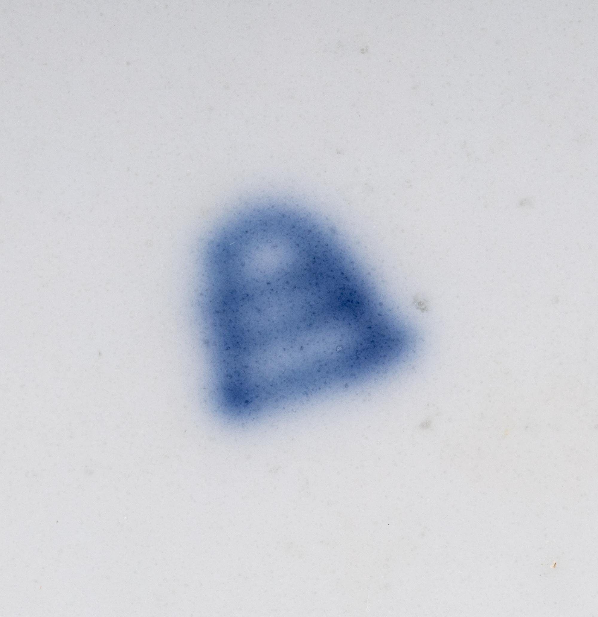 Five Continental Porcelain Articles