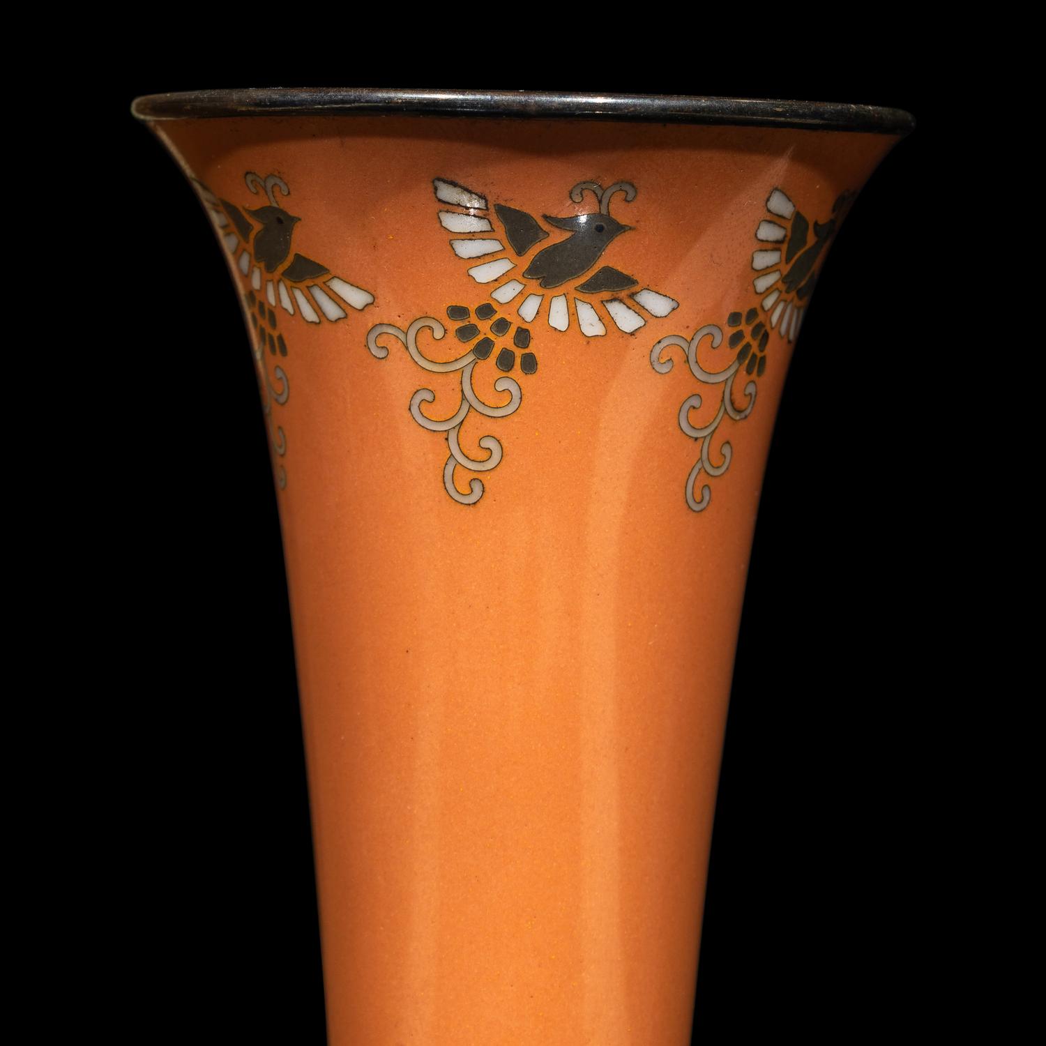 A Japanese Cloisonné Enamel Trumpet Vase, Mark of Ando Workshop, Stand Dated 1915 日本大正四年十二月一日製 安藤七寶花樽